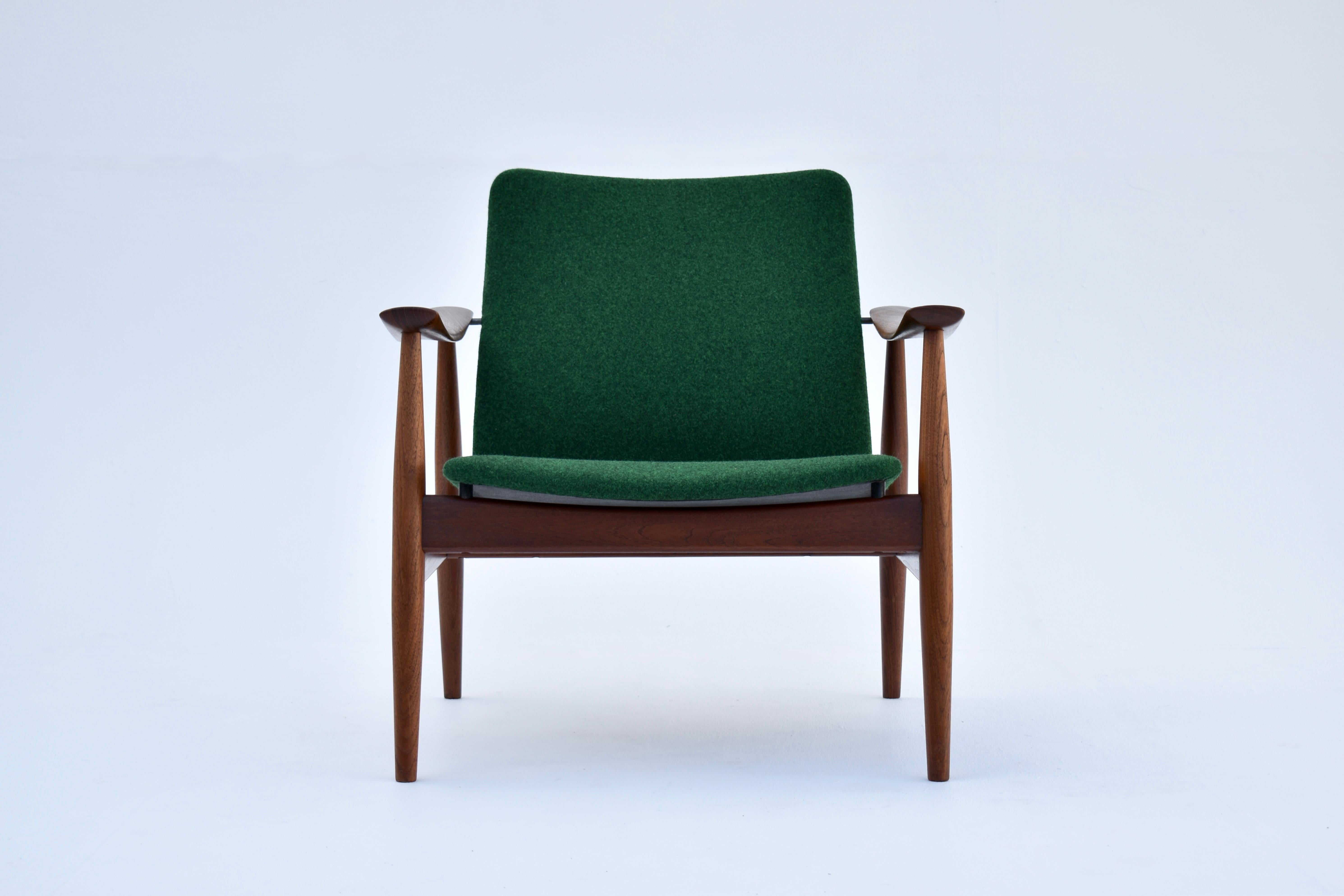 Mid Century Danish Finn Juhl Model 138 Teak Lounge Chair For France & Son For Sale 2