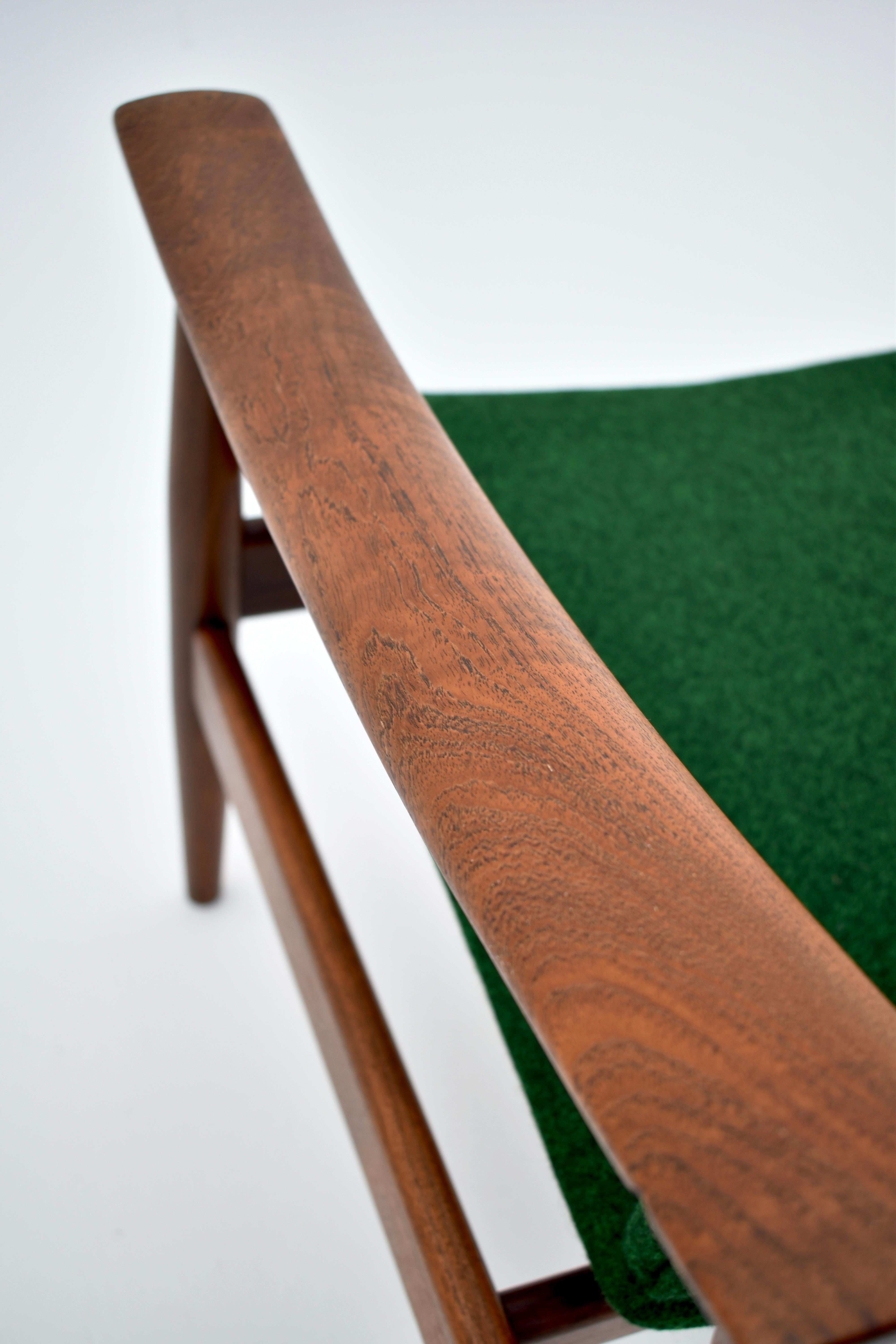 Mid Century Danish Finn Juhl Model 138 Teak Lounge Chair For France & Son For Sale 3