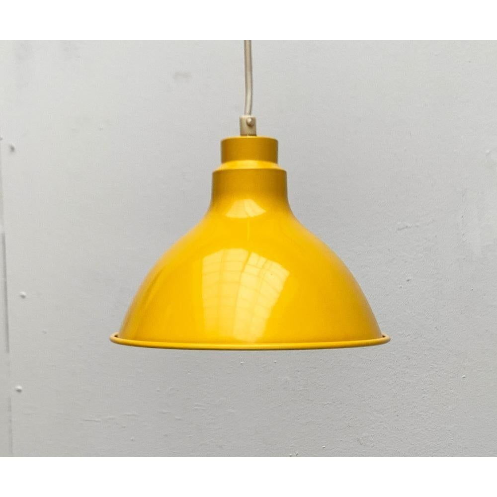 Mid-Century moderno Lampada a sospensione Flash danese di metà secolo di Uni-Team per Nordisk Solar, anni '60 in vendita