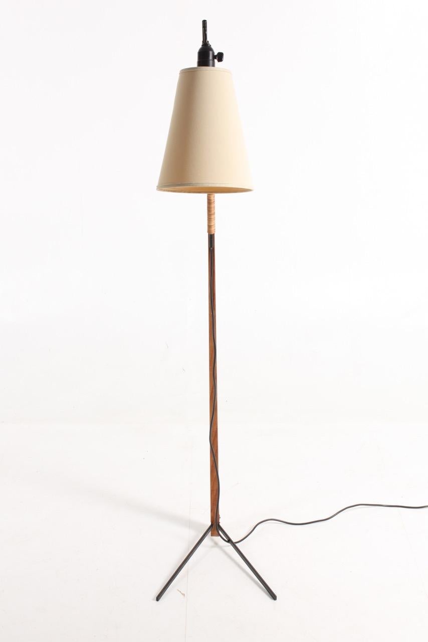 Midcentury Danish Floor Lamp in Teak and Leather, 1950s 1