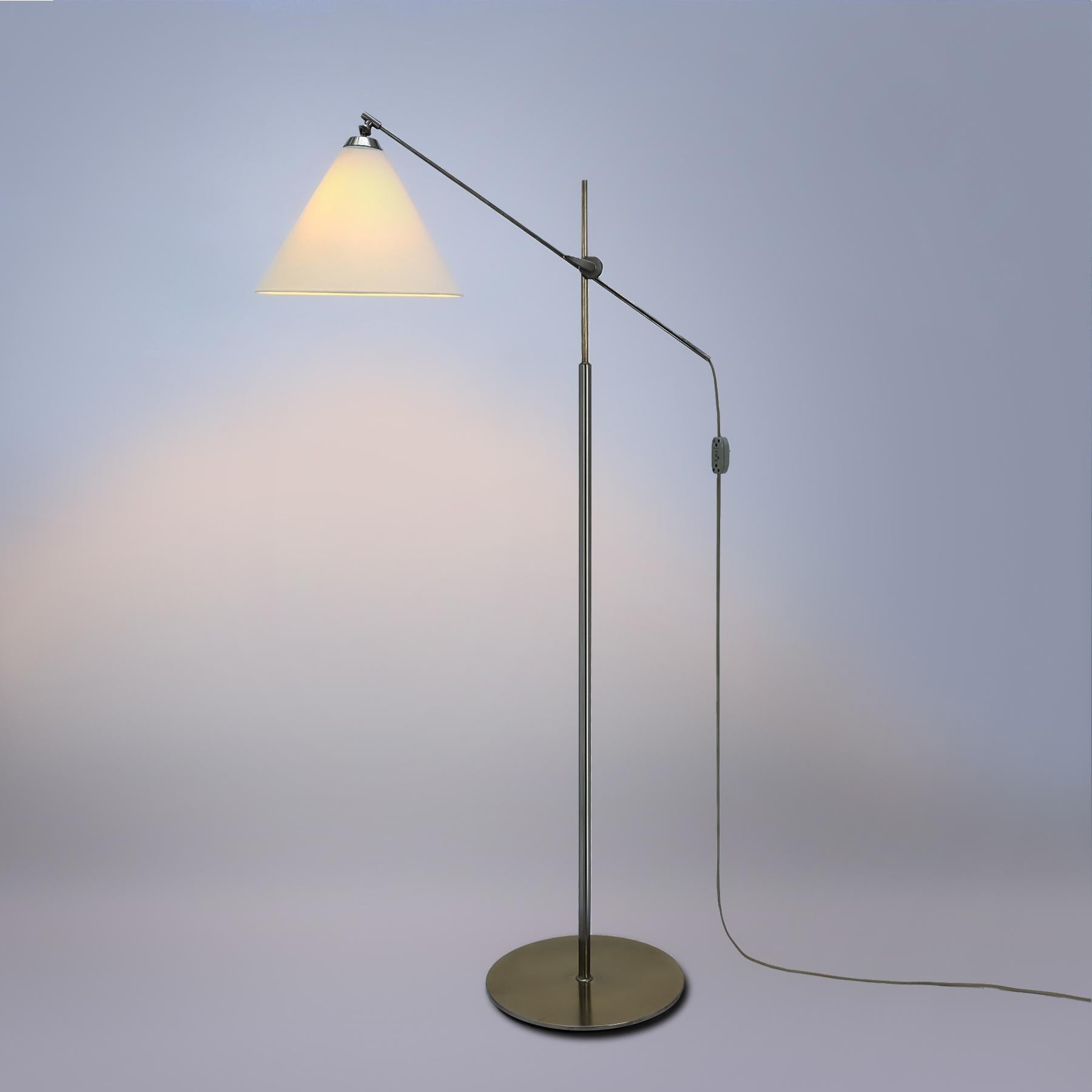 Mid-Century Modern Mid century Danish floor lamp, model THV376 by TH. Valentiner for Povl Dinesen For Sale