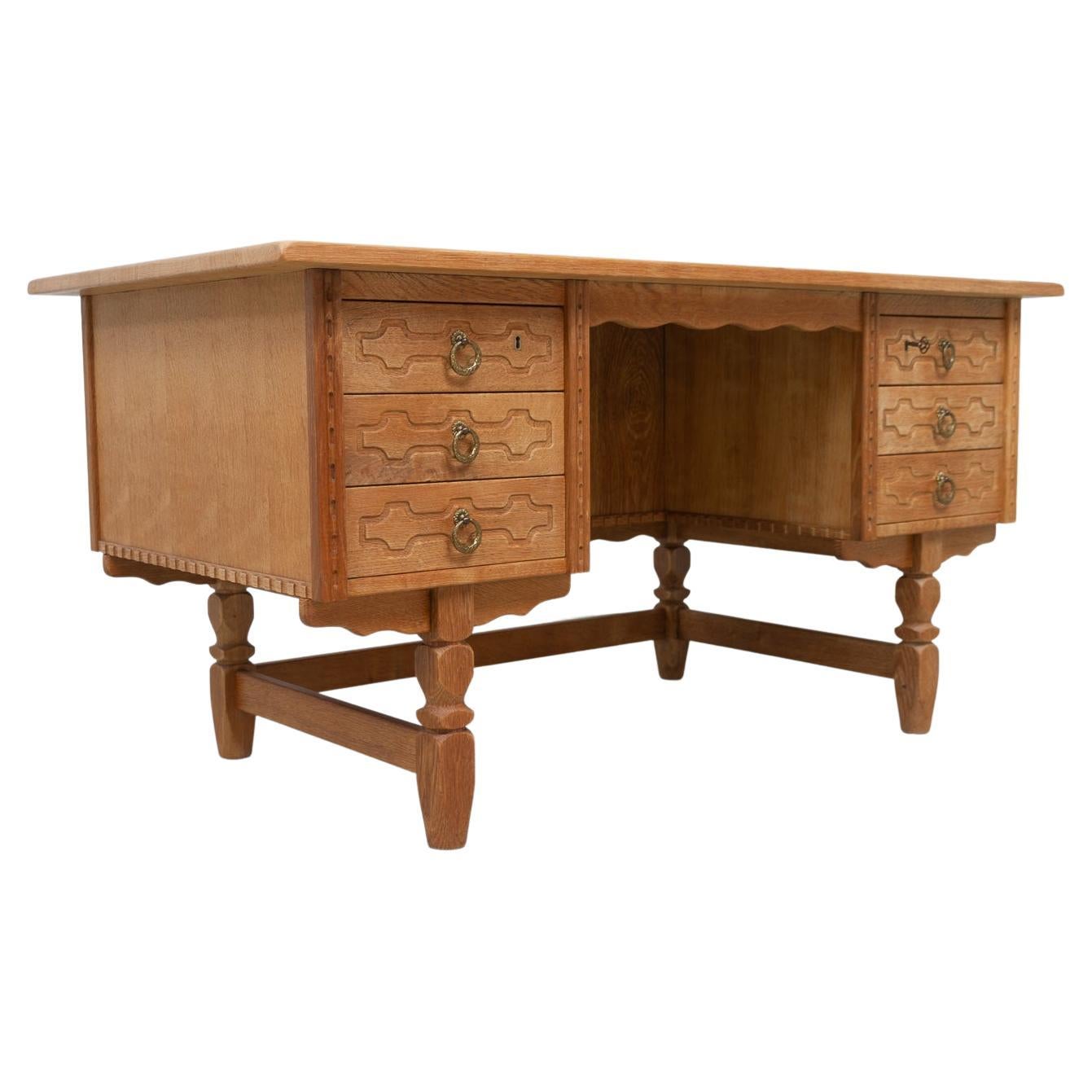 Mid-Century Danish Freestanding Desk in Oak, 1960s.