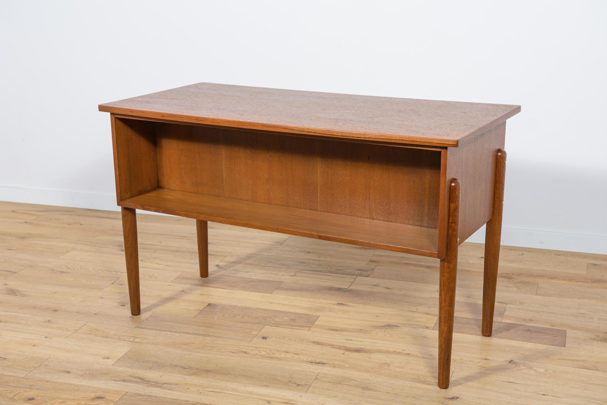 Mid-Century Danish Freestanding Teak Desk, 1960s For Sale 3