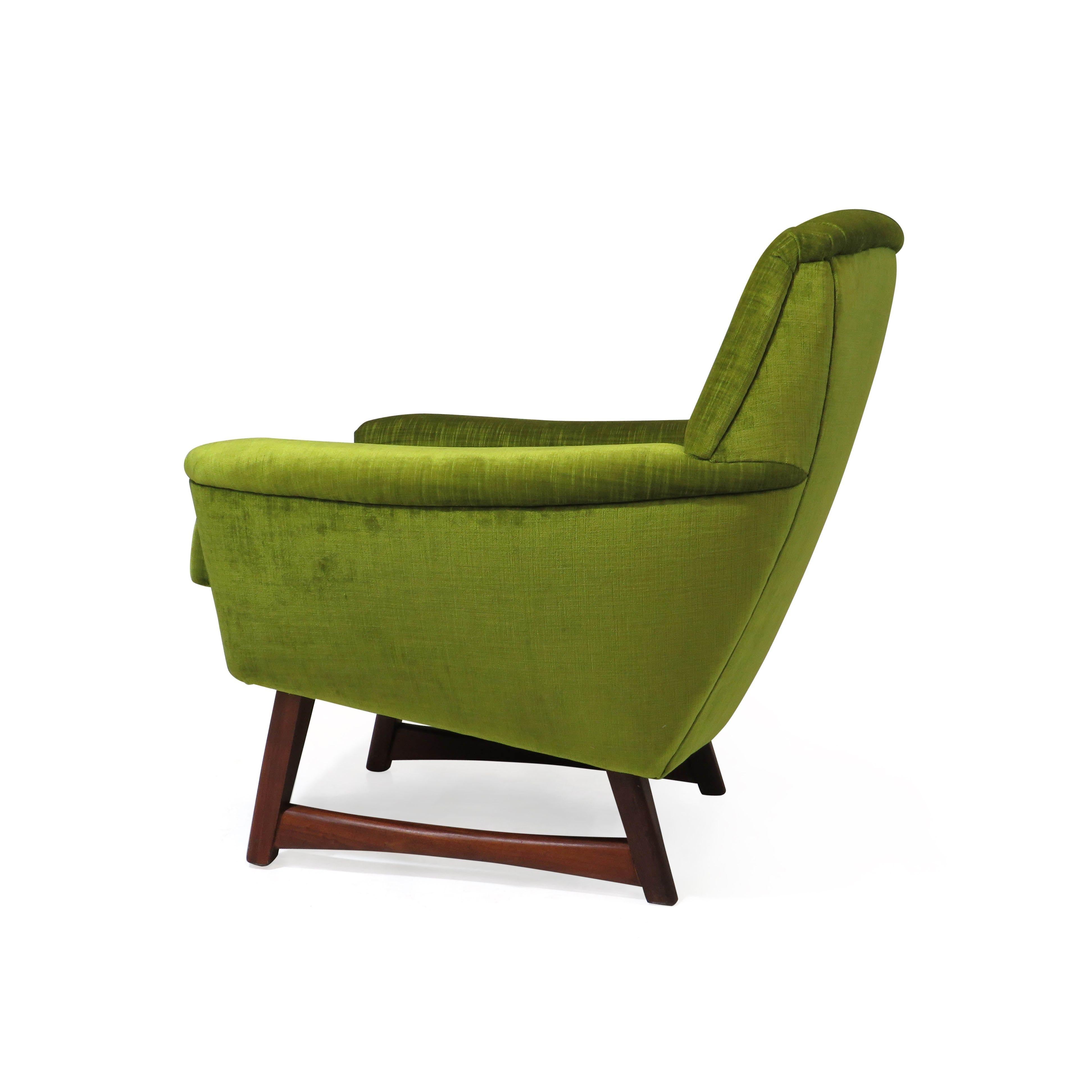 Mid Century Danish Green Velvet Lounge Chair For Sale 1