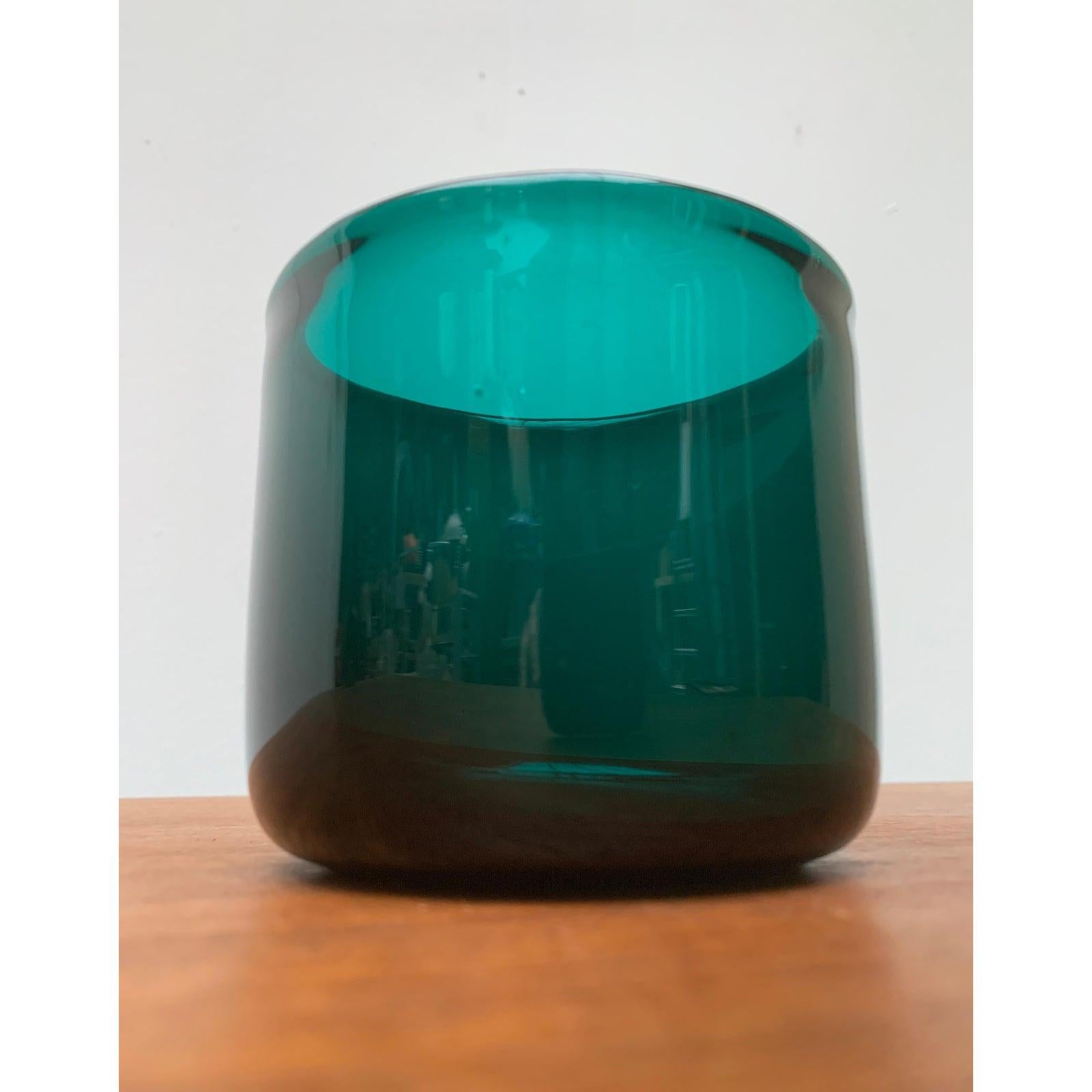 Bol en verre du Groenland danois du milieu du siècle par Per Lütken pour Holmegaard, années 1960 en vente 4