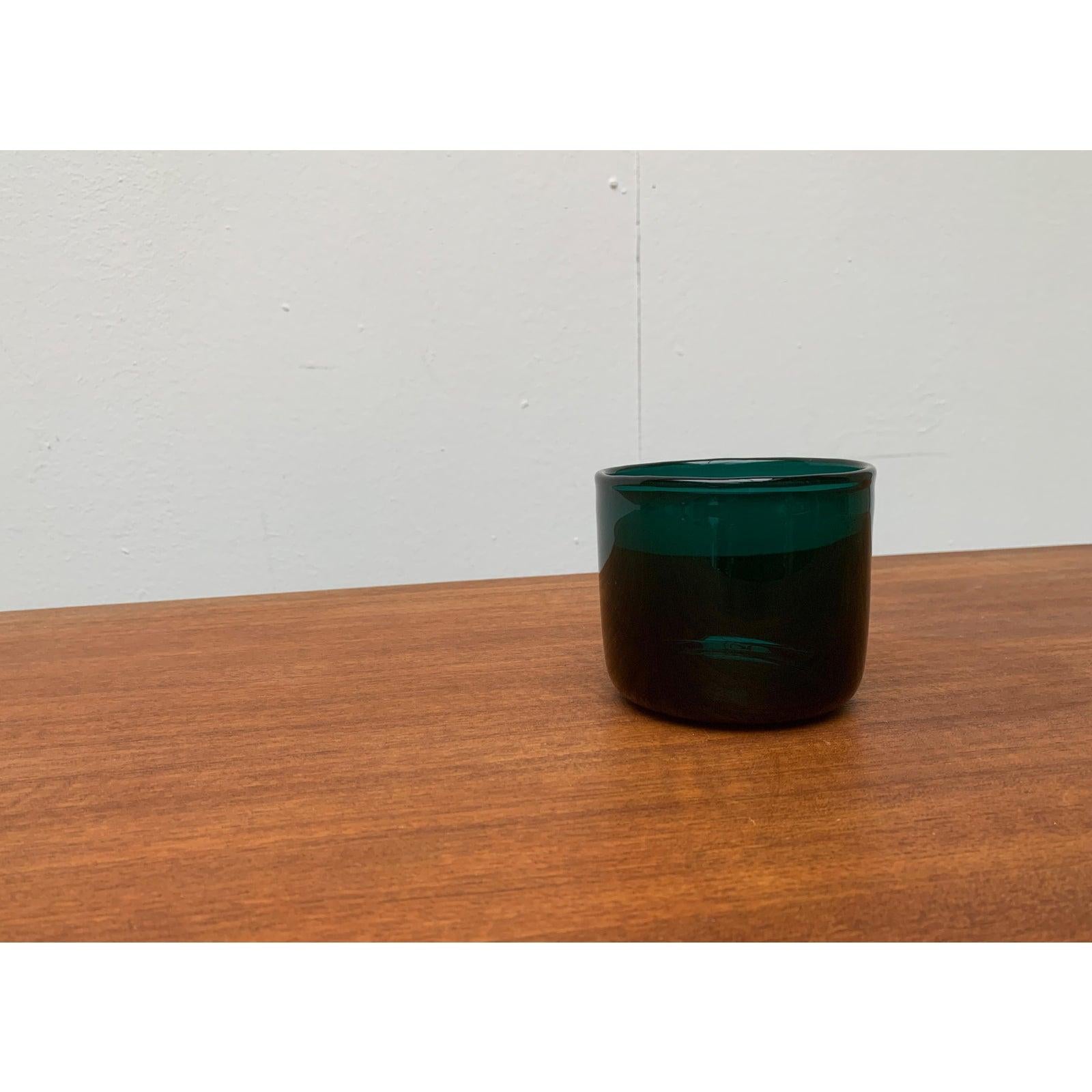 Bol en verre du Groenland danois du milieu du siècle par Per Lütken pour Holmegaard, années 1960 en vente 1