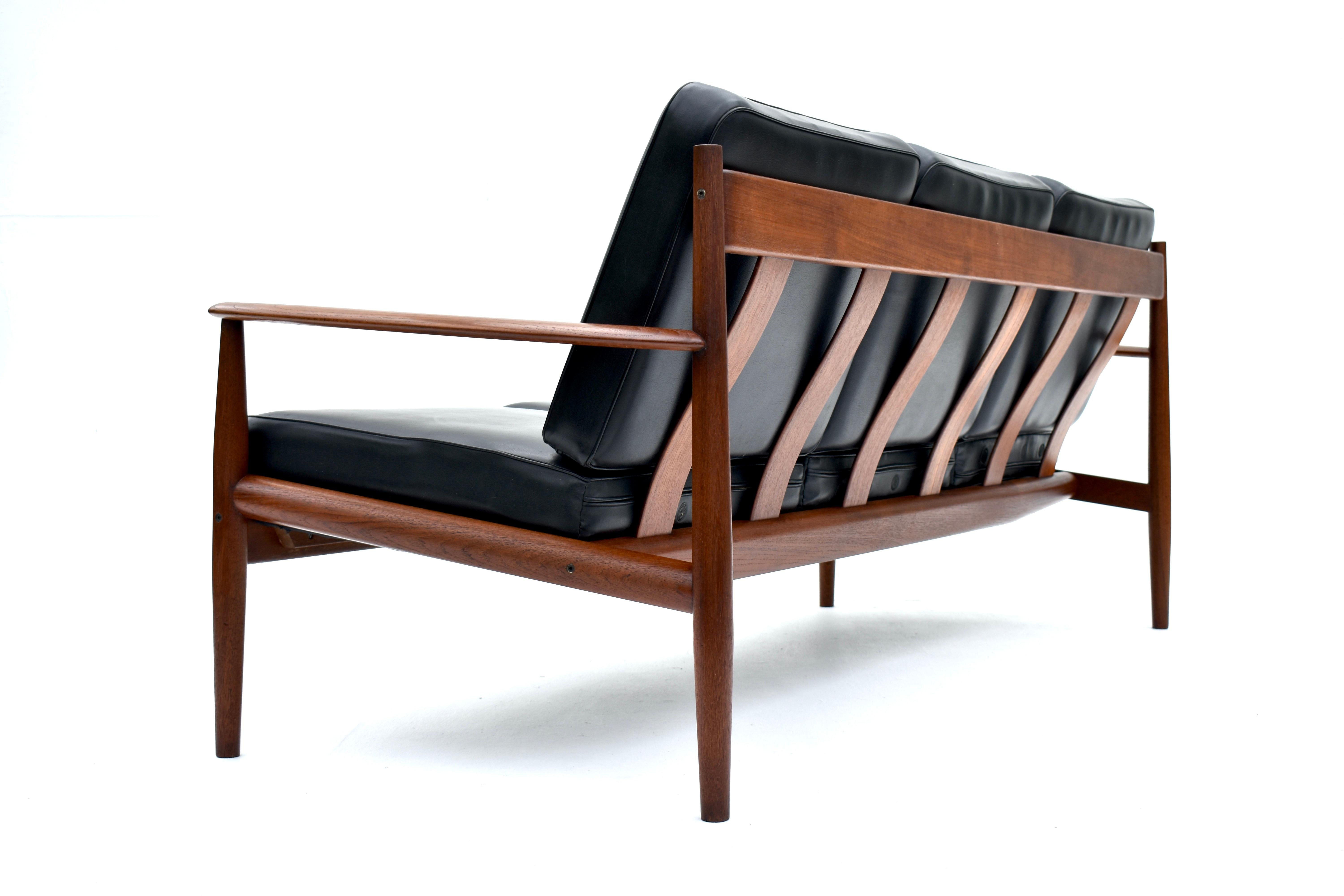 Mid Century Danish Grete Jalk Model 128/3 Teak Sofa For France & Son 4
