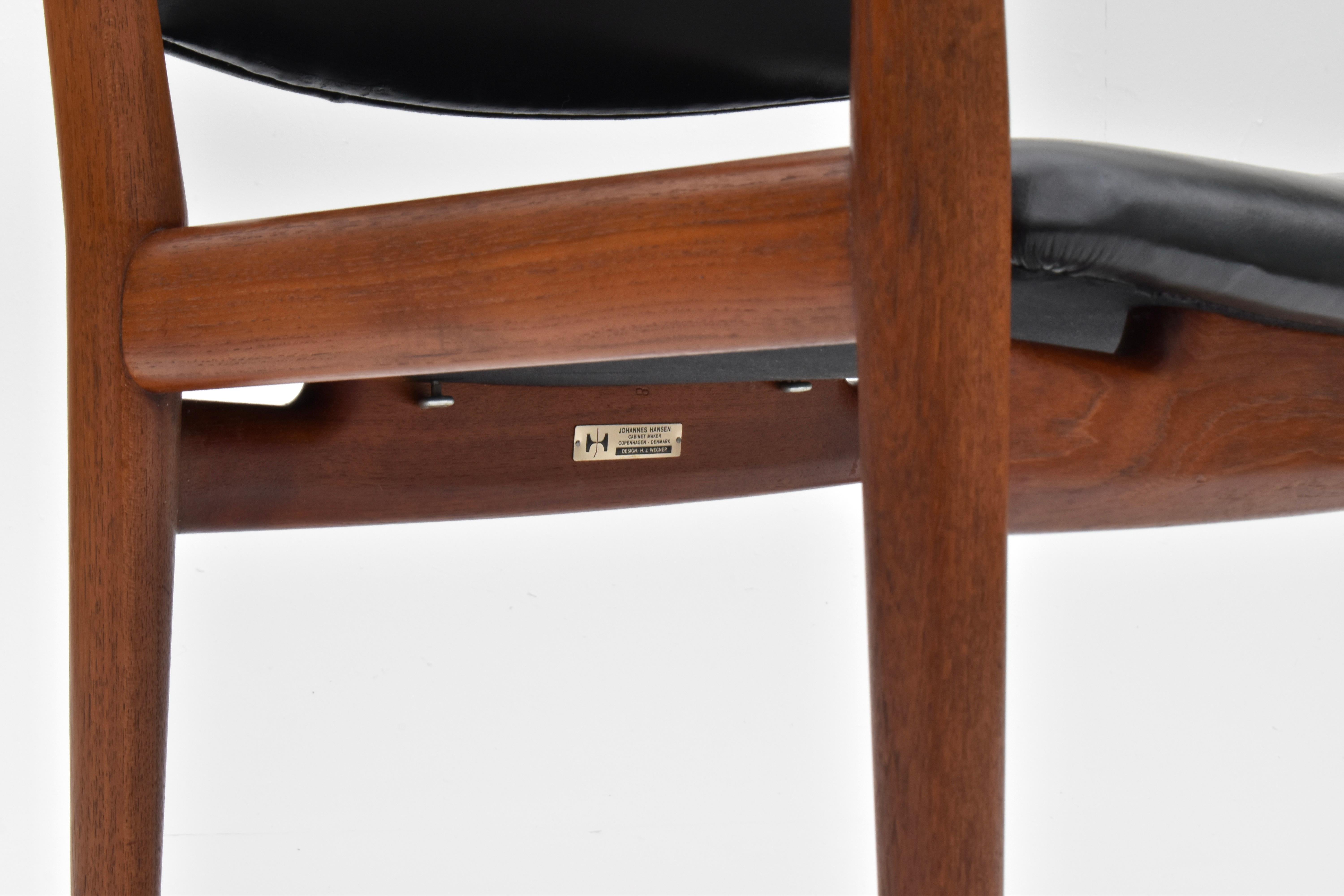 Poltrona in teak e pelle Hans Wegner JH513 per Hansen, metà del secolo scorso in vendita 4