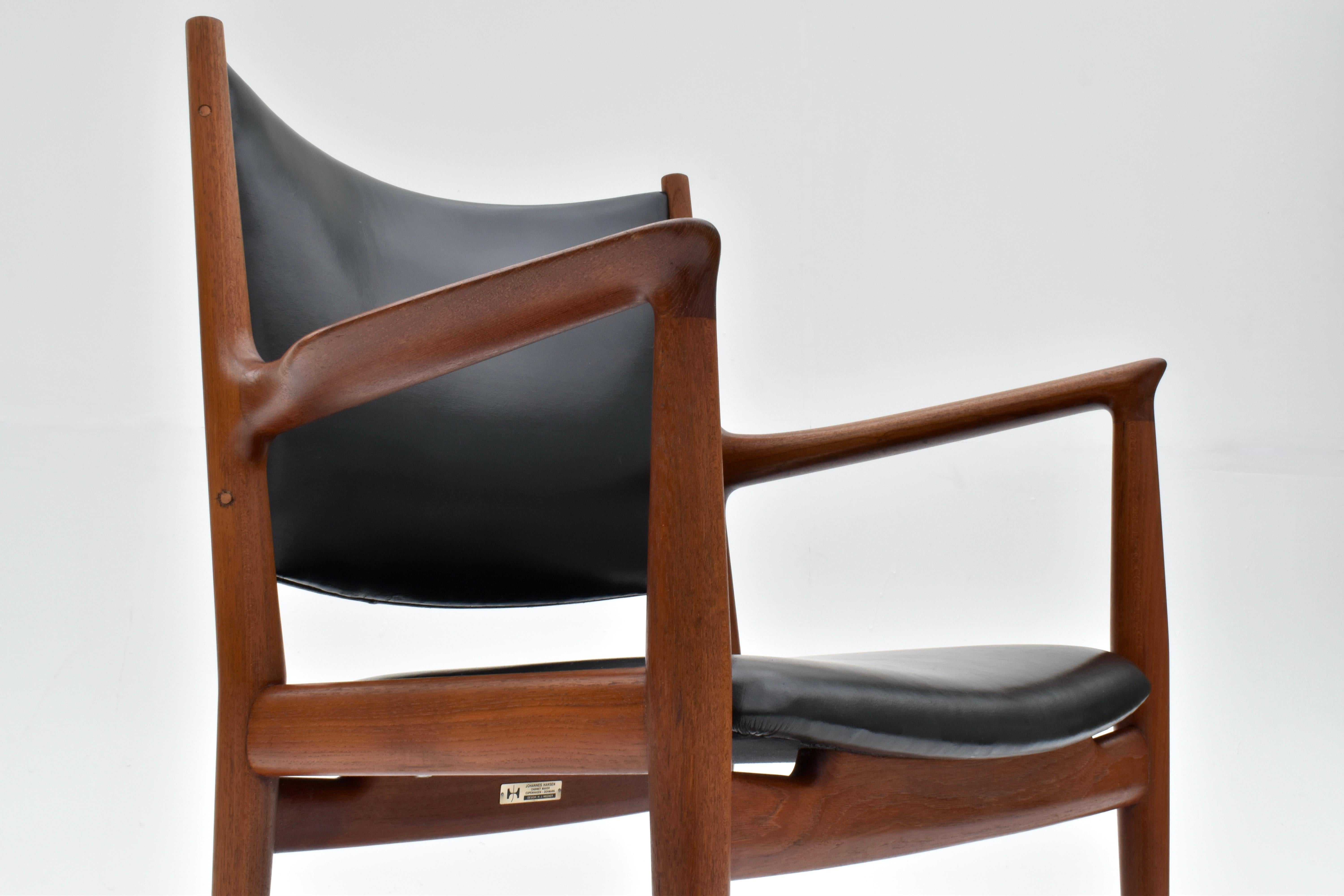 Poltrona in teak e pelle Hans Wegner JH513 per Hansen, metà del secolo scorso in vendita 5