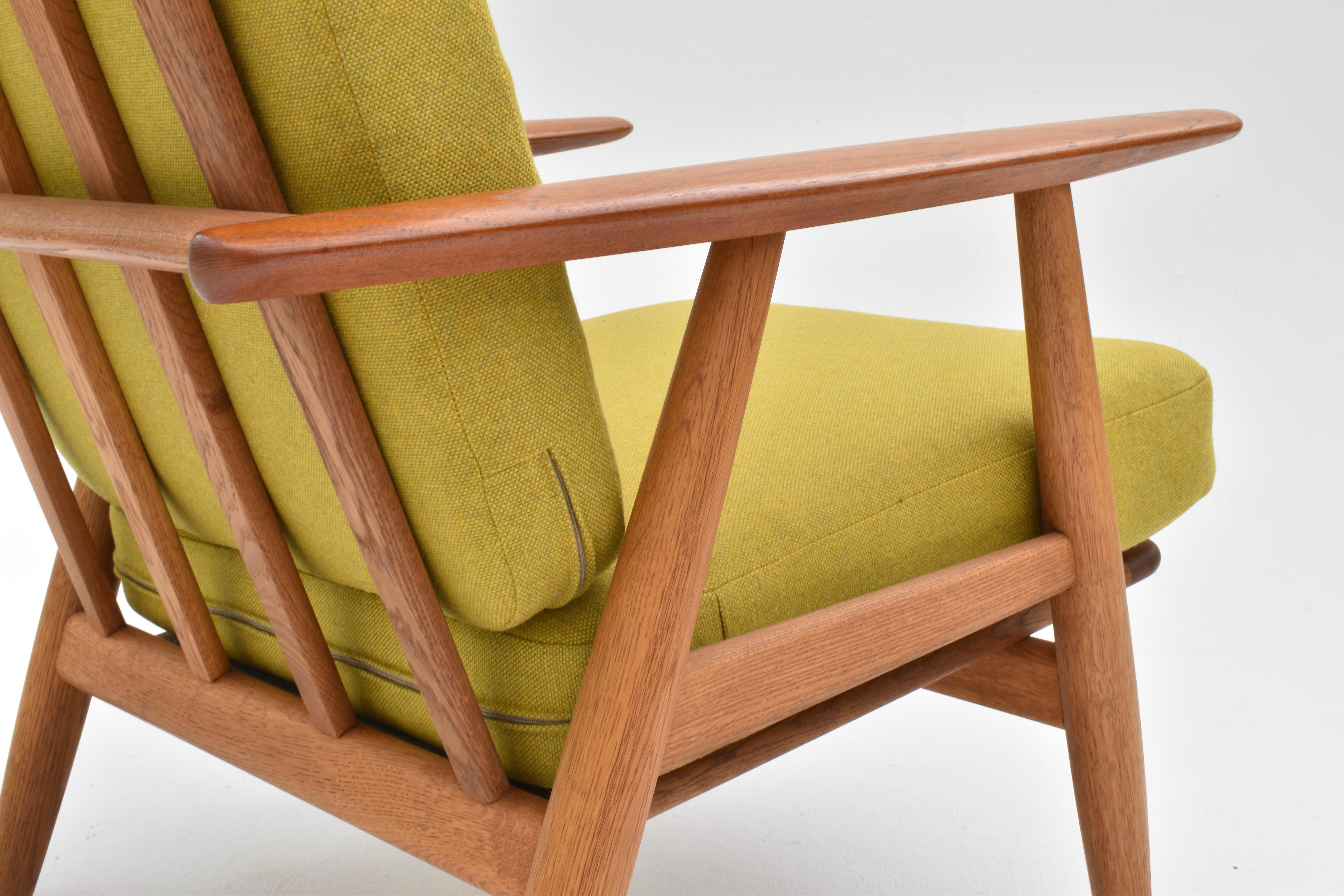 Chaise à cigares danoise du milieu du siècle modèle GE240 de Hans Wegner pour Getama en vente 7