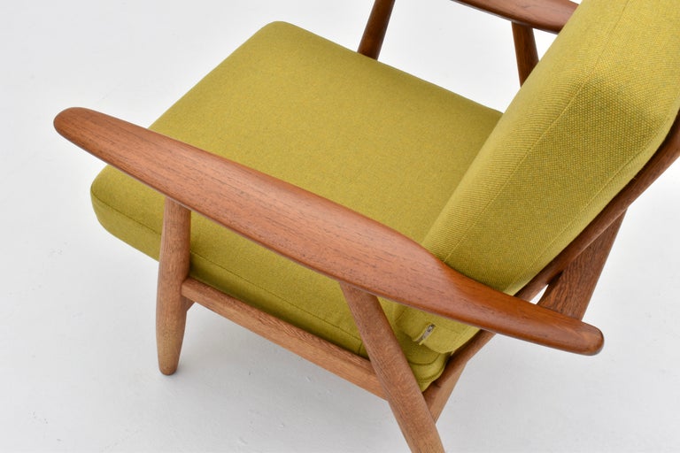 Mid Century Danish Hans Wegner Model GE240 Cigar Chair For Getama