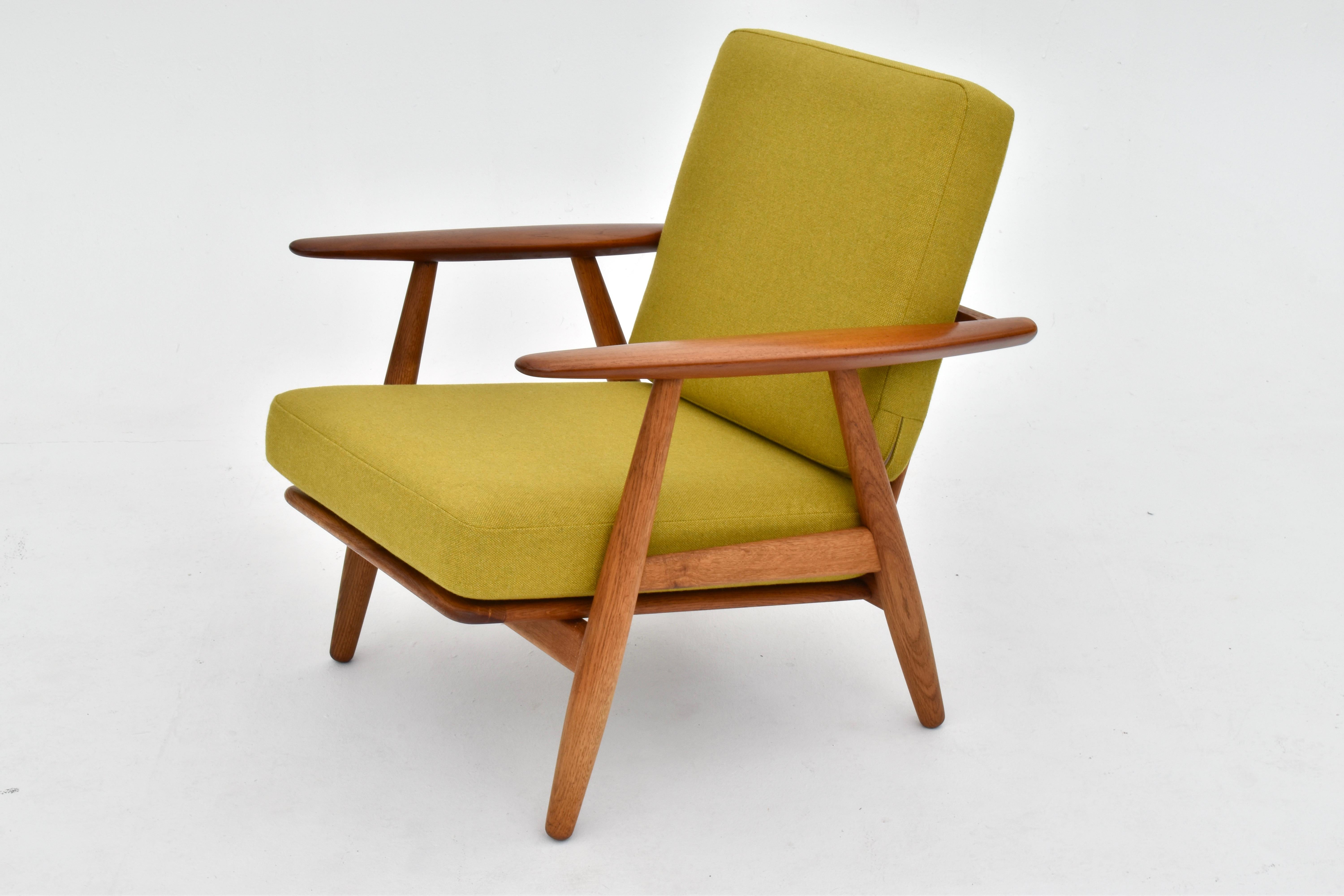 Scandinavo moderno Sedia a sigaro danese del metà secolo Hans Wegner modello GE240 per Getama in vendita