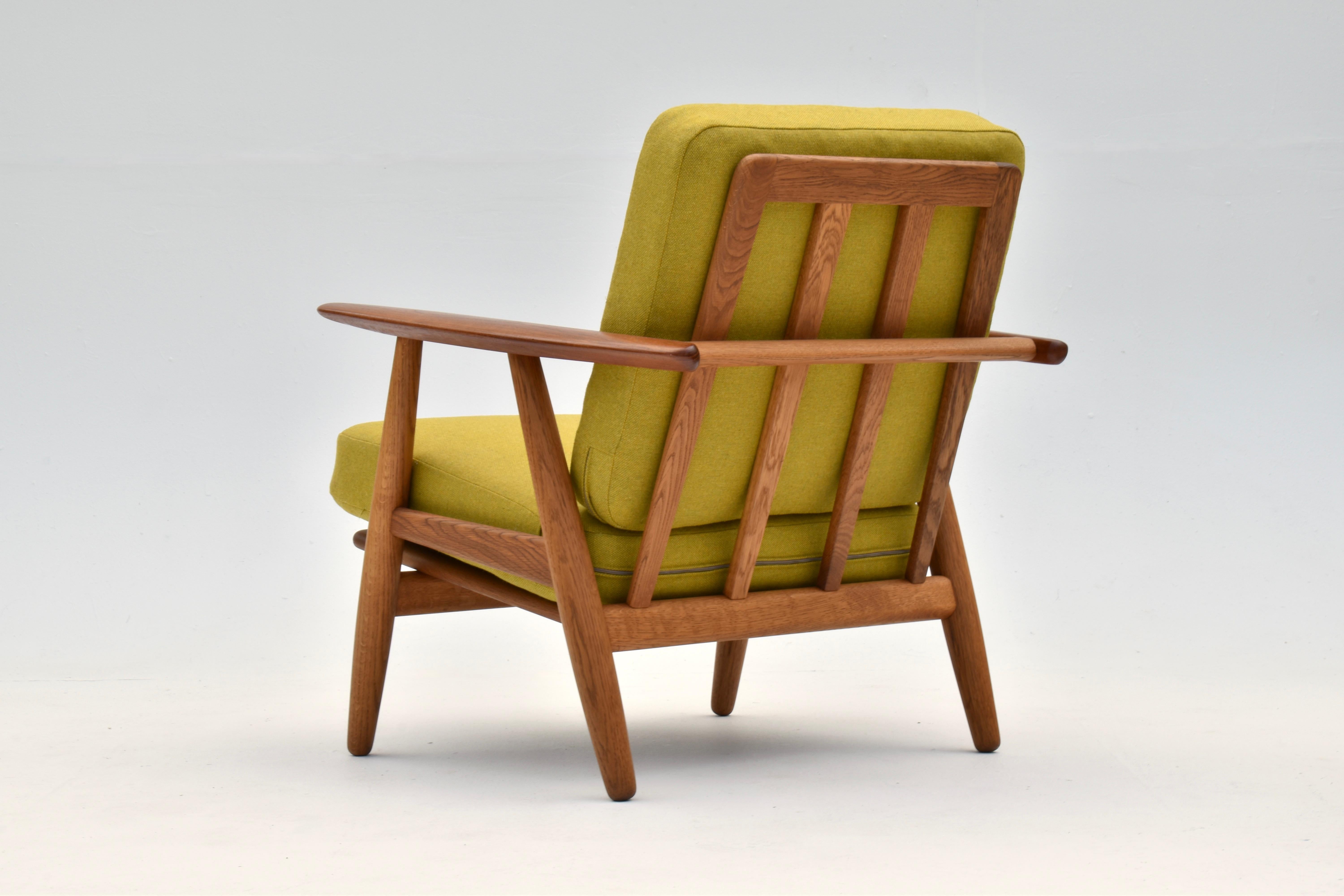 Danois Chaise à cigares danoise du milieu du siècle modèle GE240 de Hans Wegner pour Getama en vente