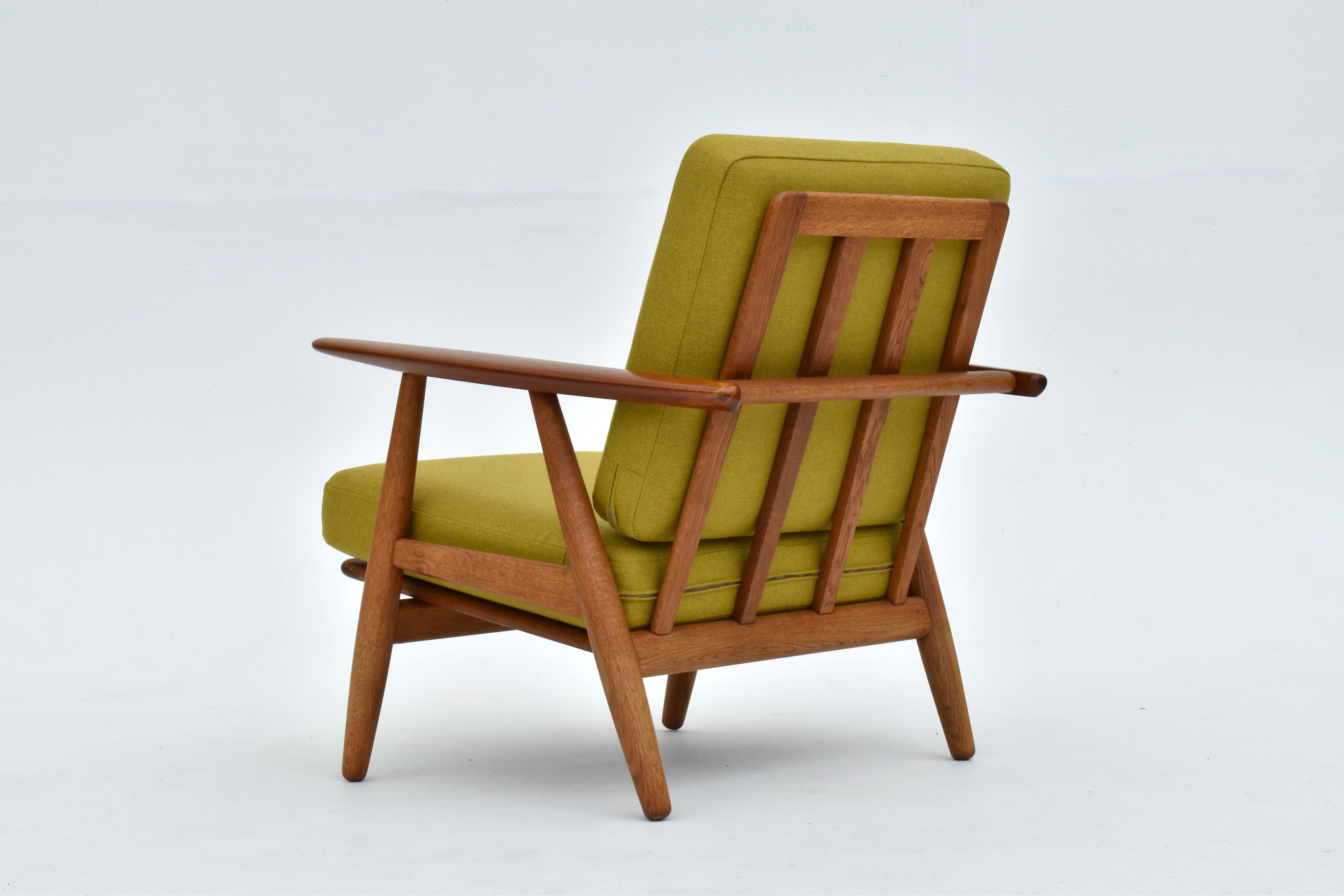 Sedia a sigaro danese del metà secolo Hans Wegner modello GE240 per Getama In condizioni buone in vendita a Shepperton, Surrey