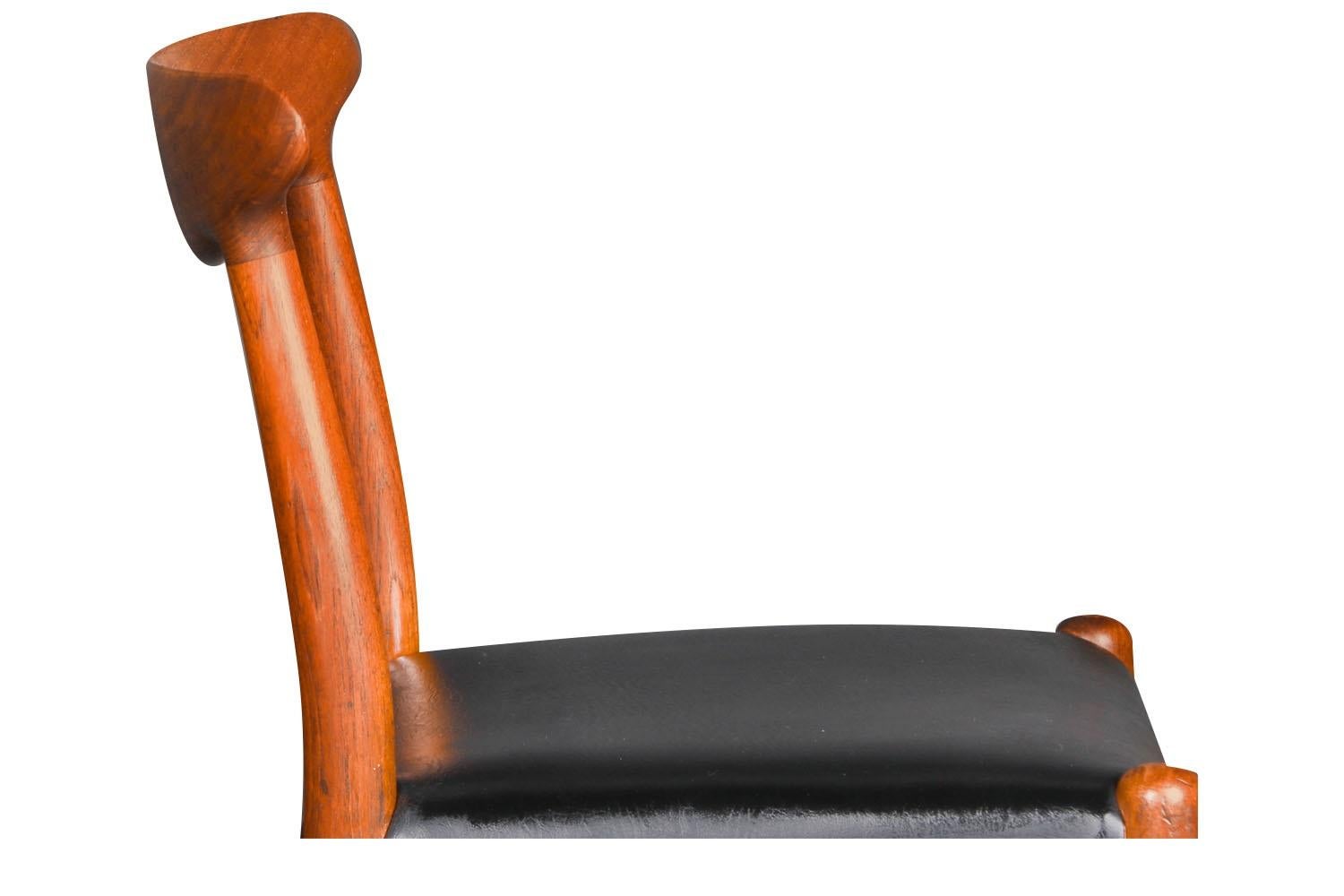 Mid-20th Century Mid Century Danish Hans Wegner W2 Teak Chairs Four For Sale