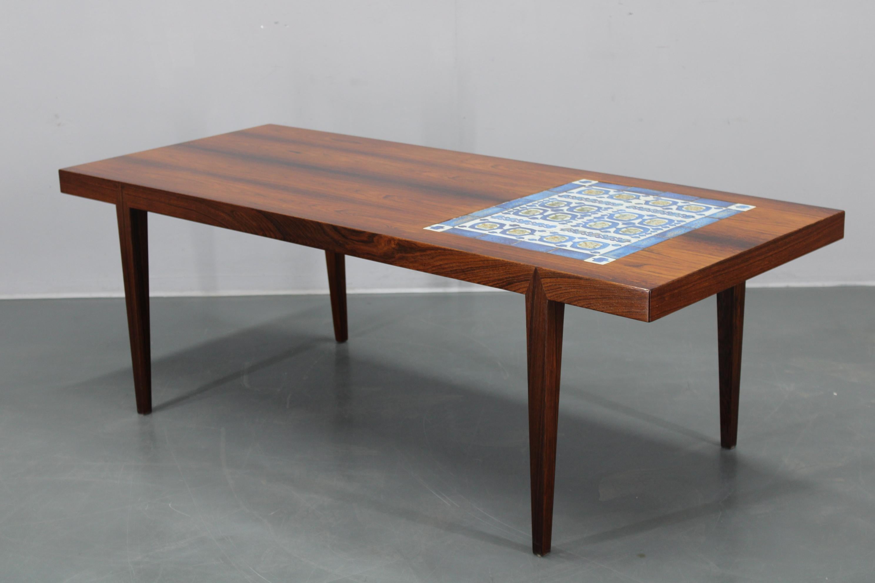 Mid-century Danish Haslev Mobelsnedkeri Coffee Table, Ceramic Tile Inlay, 1960s For Sale 6