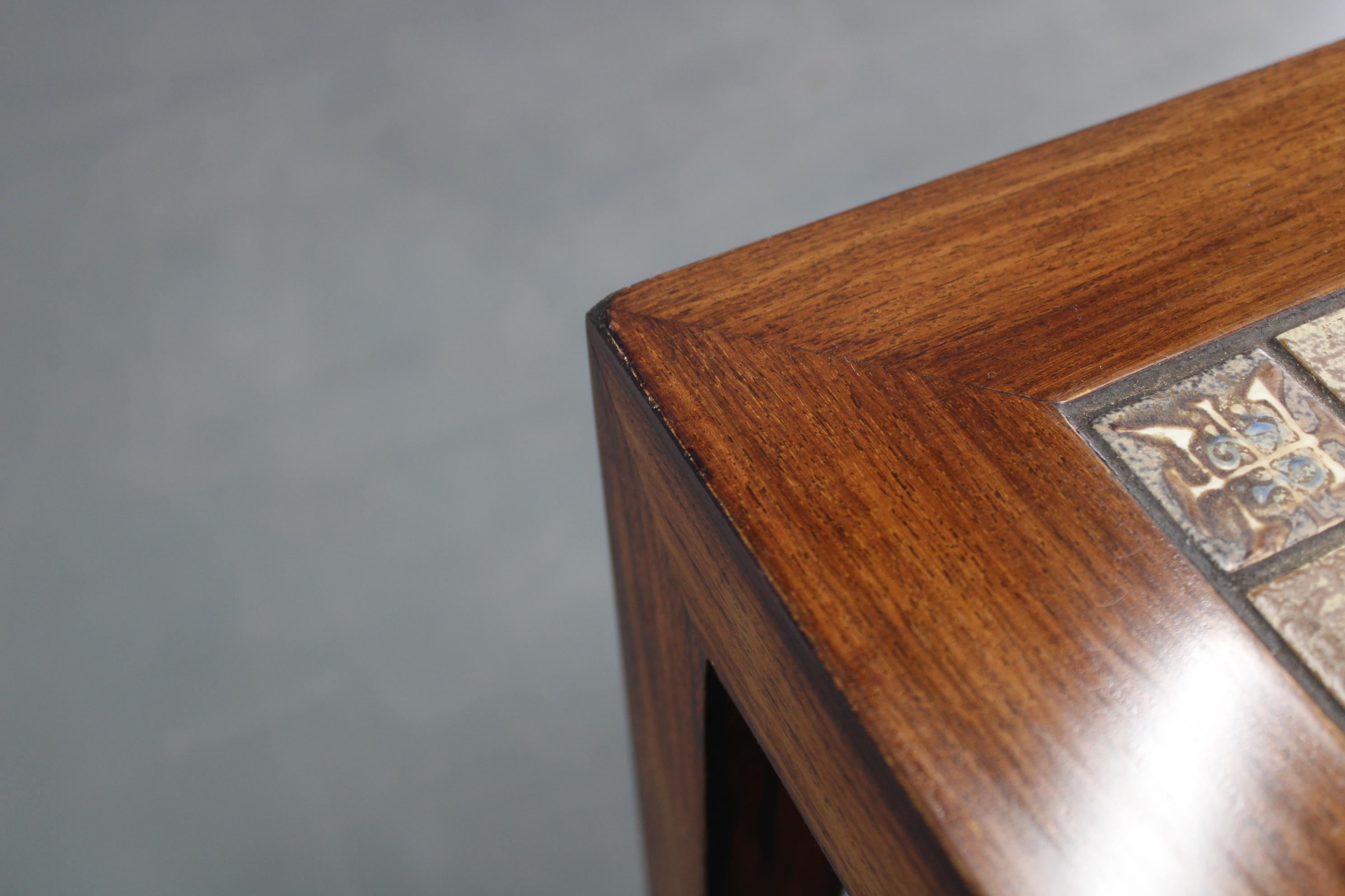 Mid-century Danish Haslev Mobelsnedkeri Coffee Table with Royal Copenhagen Ceram For Sale 7