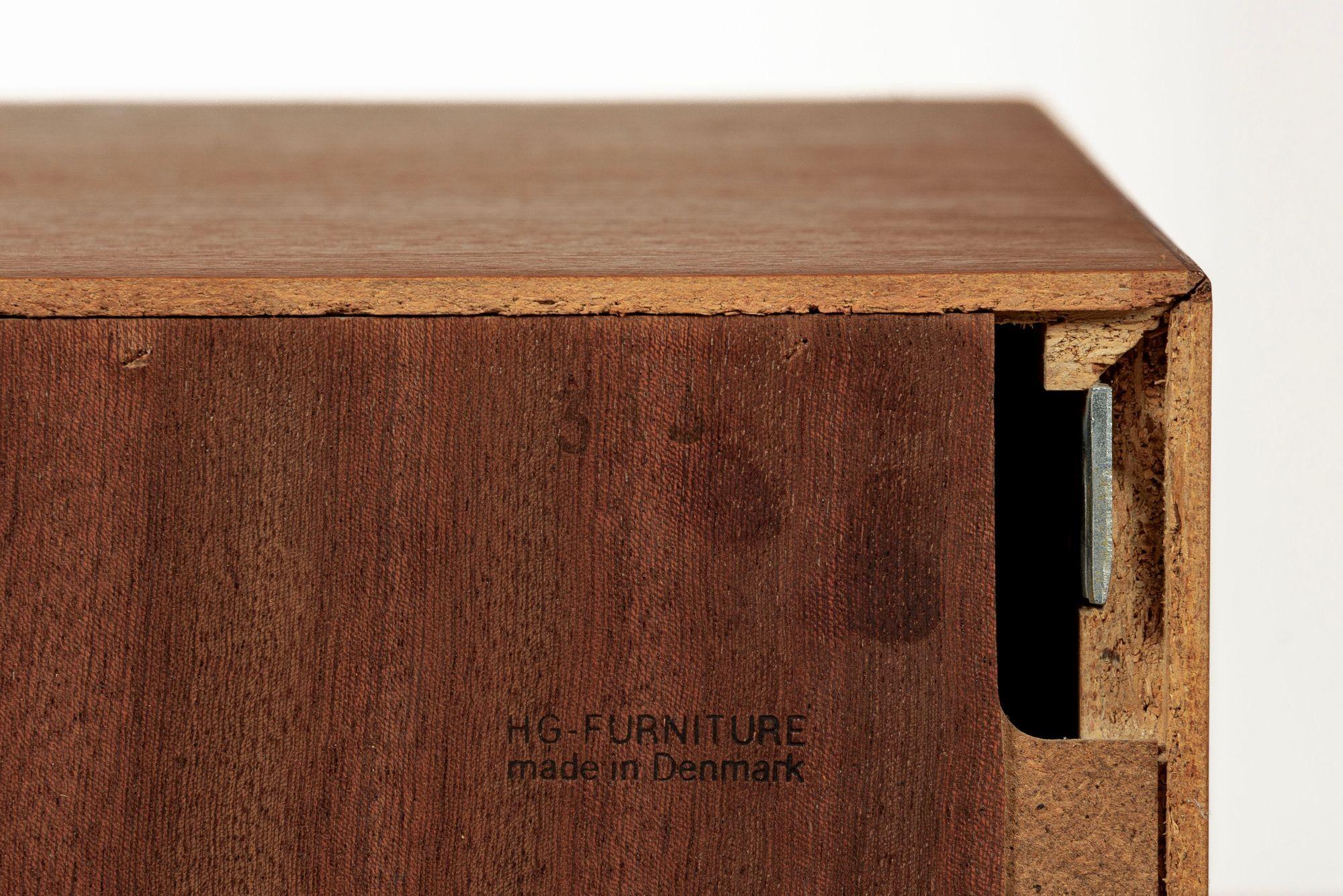 Mid Century Danish HG Teak Wood Modular Wall Unit Shelving & Bookcase For Sale 6