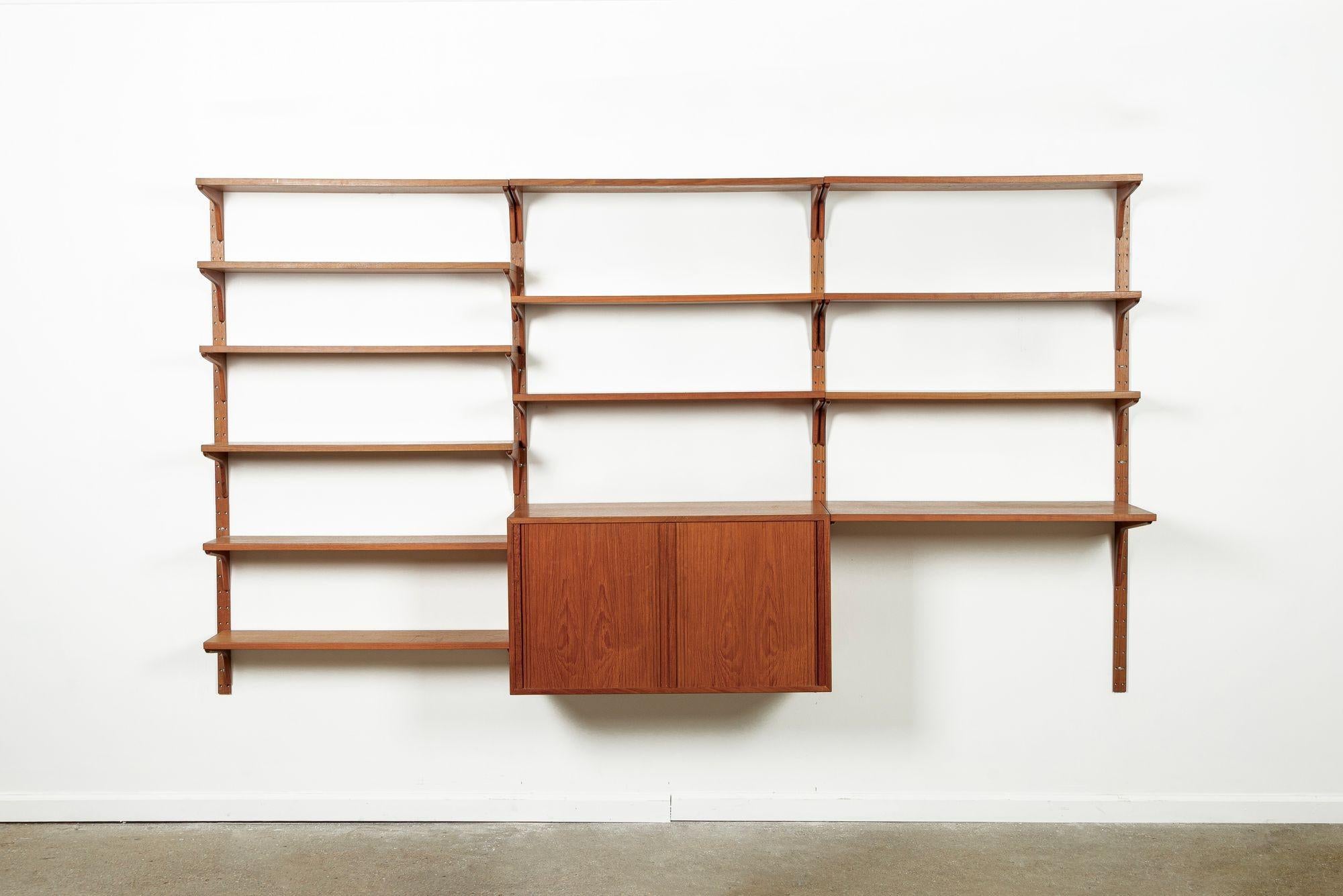Mid Century Danish HG Teak Wood Modular Wall Unit Shelving & Bookcase For Sale 7