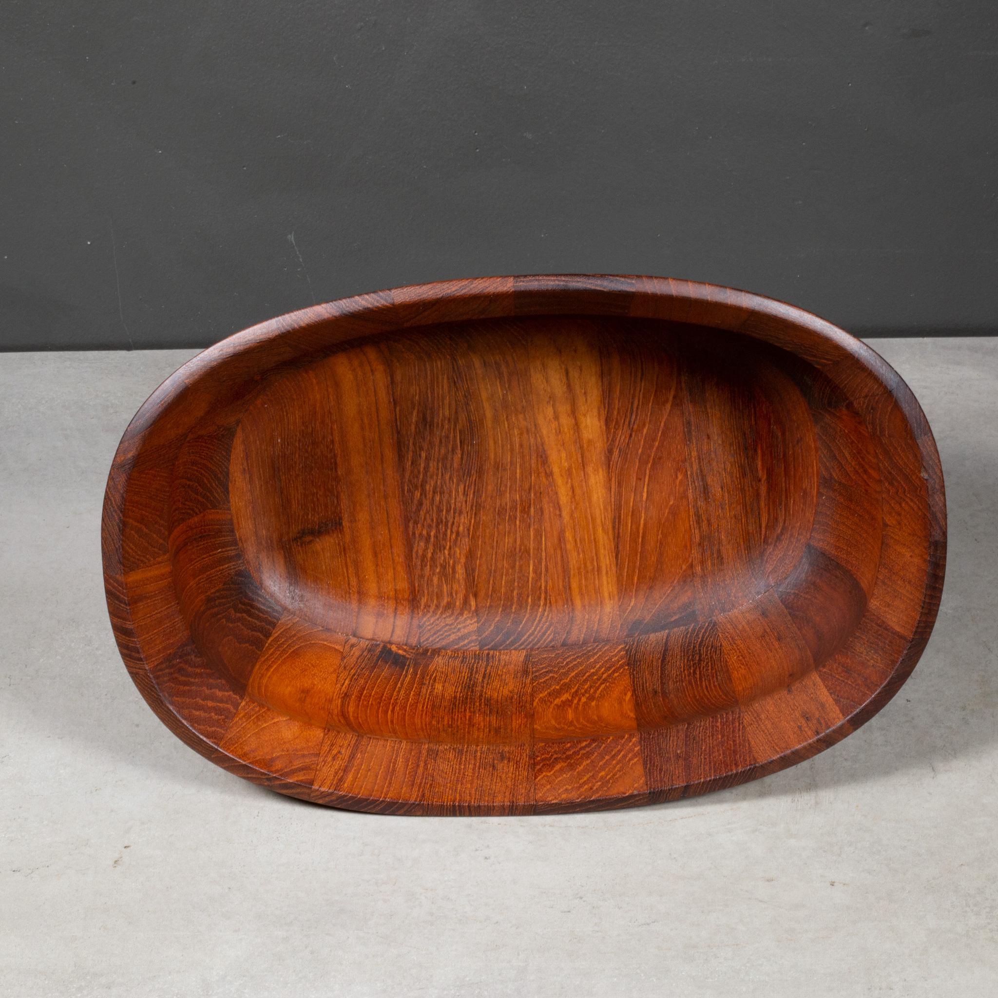  Mid-century Danish Jens Quistgaard Teak Dansk Oval Bowl c.1960 (FREE SHIPPING) In Good Condition For Sale In San Francisco, CA