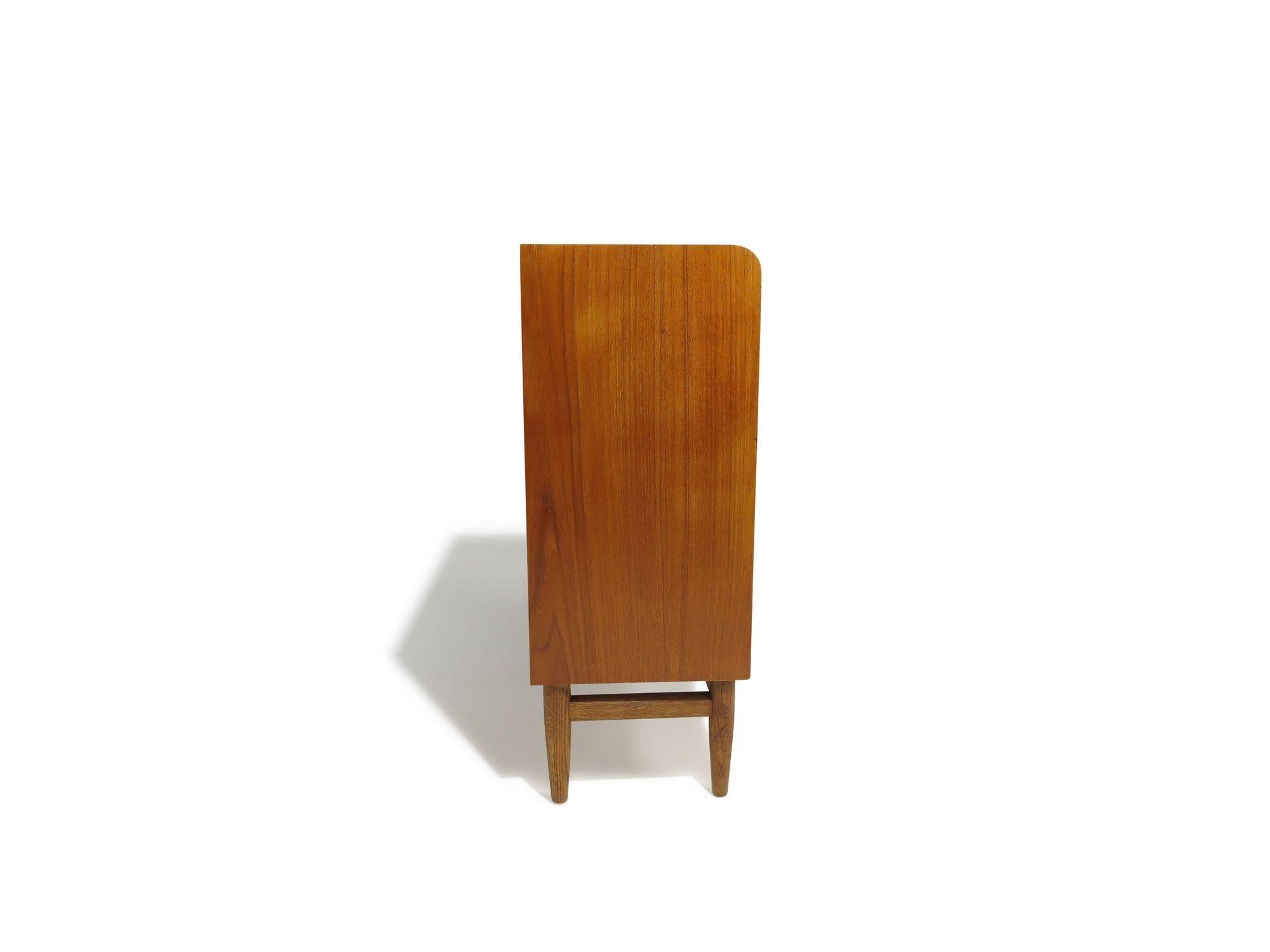 Mid-century Danish Kai Kristiansen Teak Entry Chest or Nightstand For Sale 2