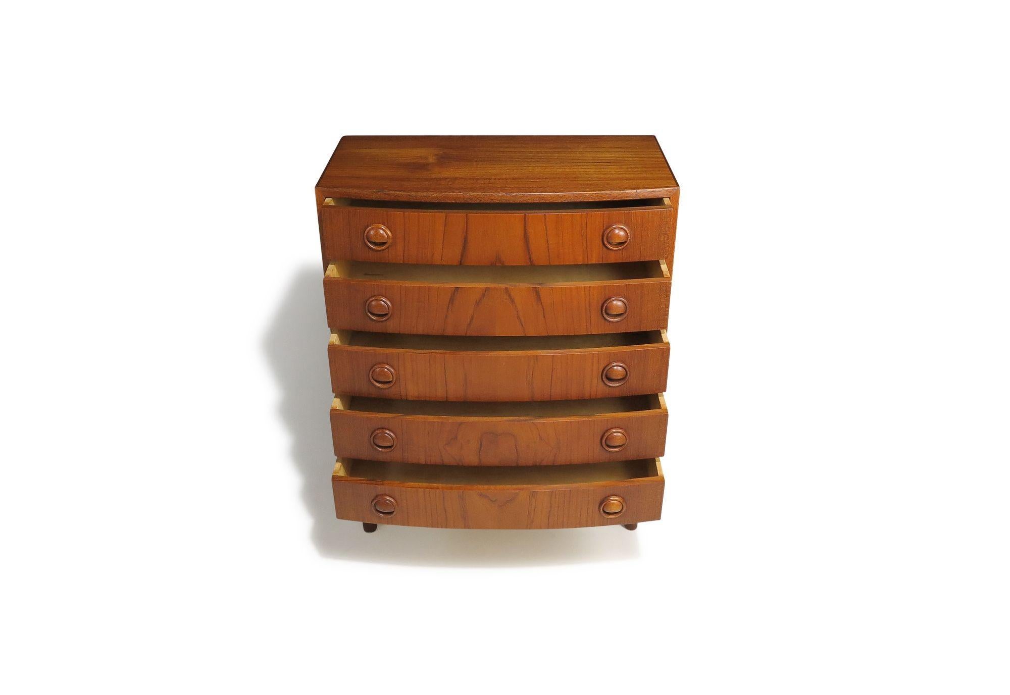 Mid-century Danish Kai Kristiansen Teak Entry or Nightstand Chest In Excellent Condition In Oakland, CA