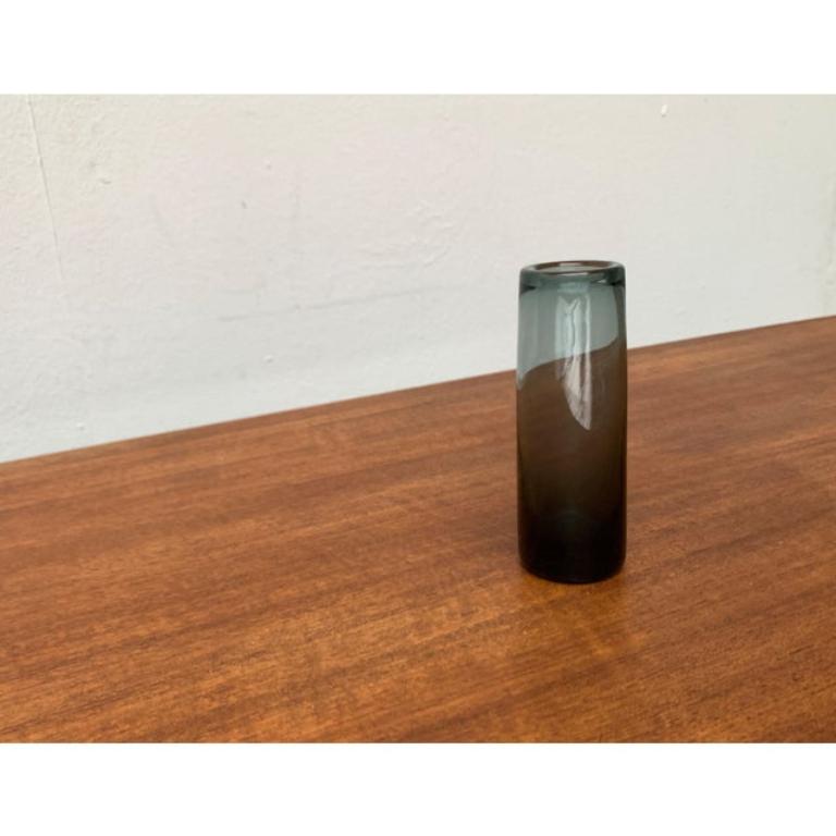 Vaso in vetro danese della serie Labrador di metà secolo di Per Lütken per Holmegaard 1950 in vendita 3