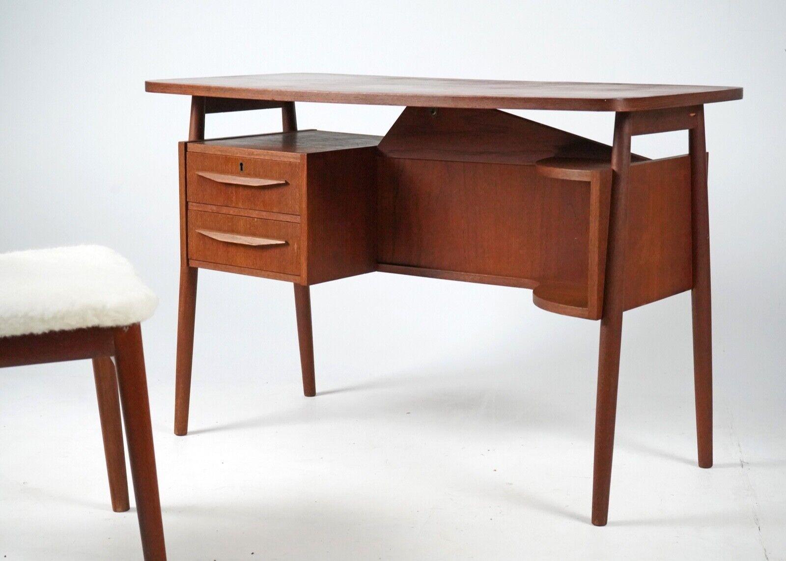 Mid Century Danish 'Lady' Desk By Gunnar Neilson For Tibergaard In Good Condition In Dorchester, GB