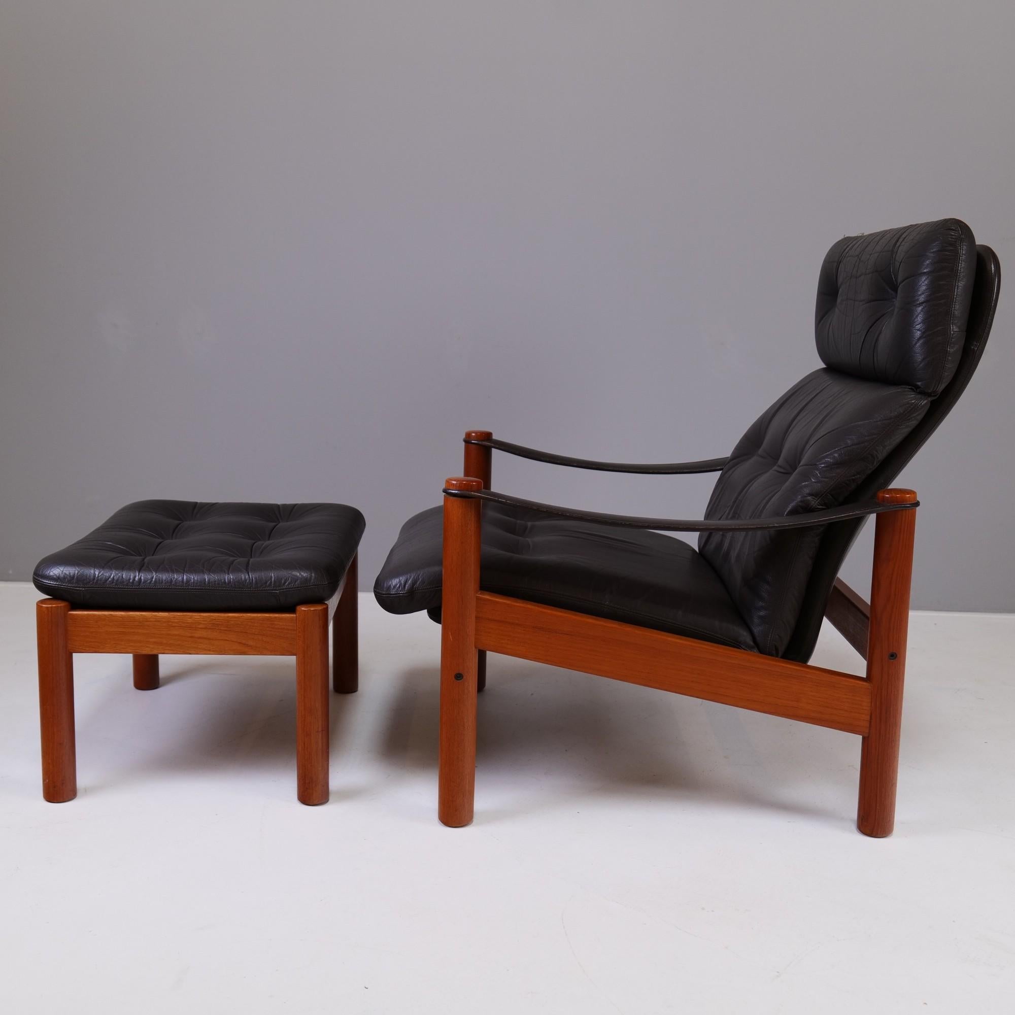 Mid-Century Danish Leather Lounge Chair with Ottomann 2