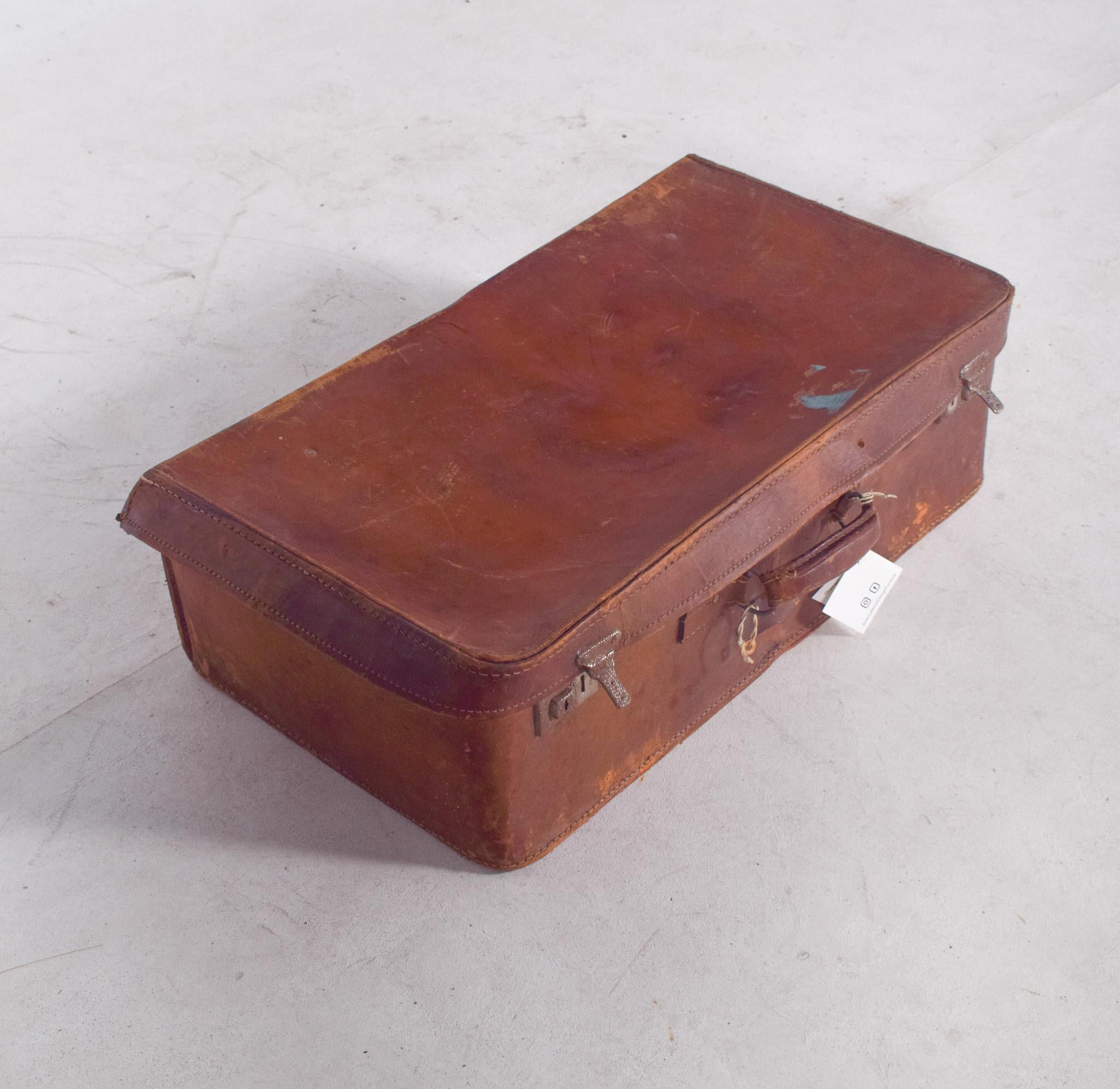Bolsa de viaje danesa de cuero de mediados de siglo mediados del siglo XX en venta