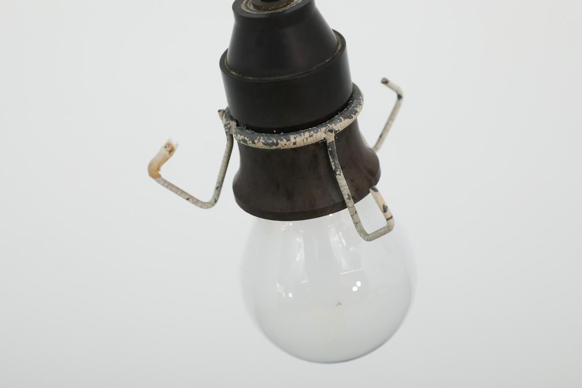 Dänische Mid-Century-Pendelleuchte „Onion“ aus Milchglas von Lisa Johannson Pape, Mid-Century im Angebot 6