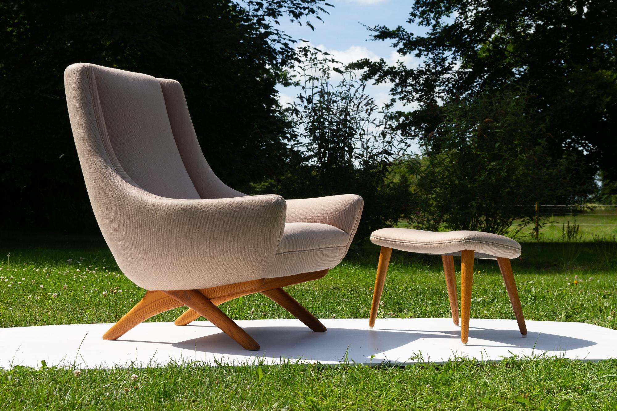 Mid-Century Modern Mid-Century Danish Lounge Chair and Stool Model ML 141 by Illum Wikkelsø, 1960s For Sale