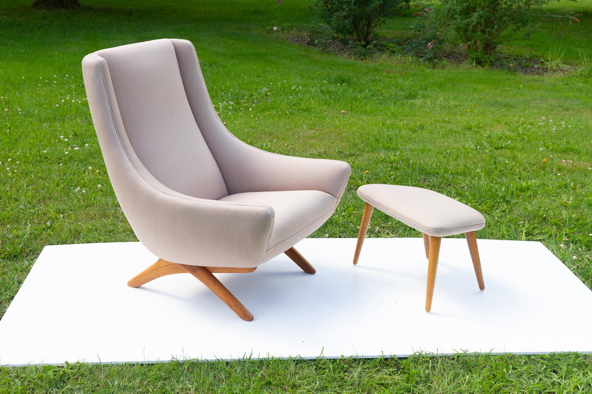 Mid-Century Danish Lounge Chair and Stool Model ML 141 by Illum Wikkelsø, 1960s For Sale 1