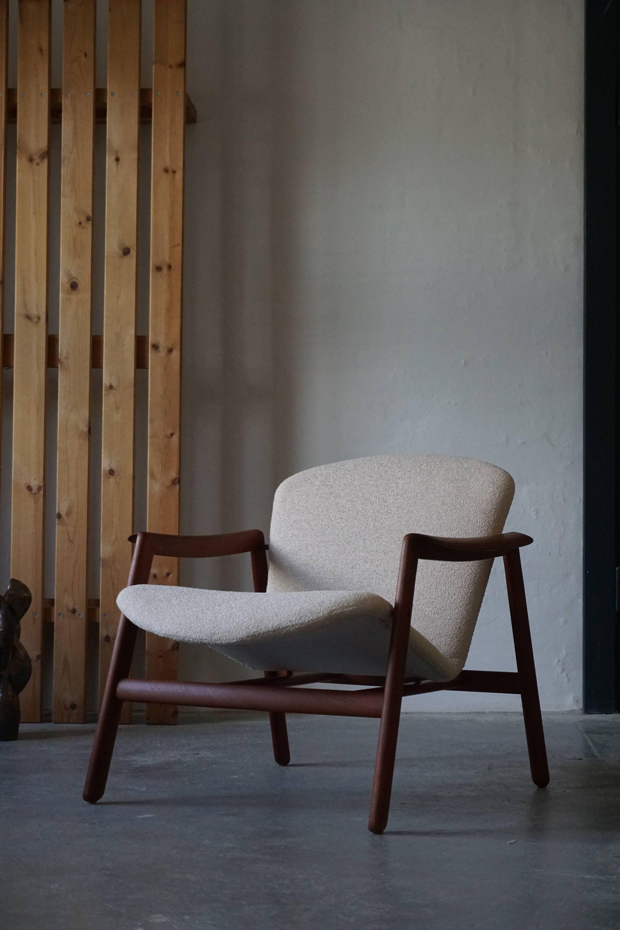 Mid Century Danish Lounge Chair in Teak and Bouclé, Finn Juhl Style, 1960s 5