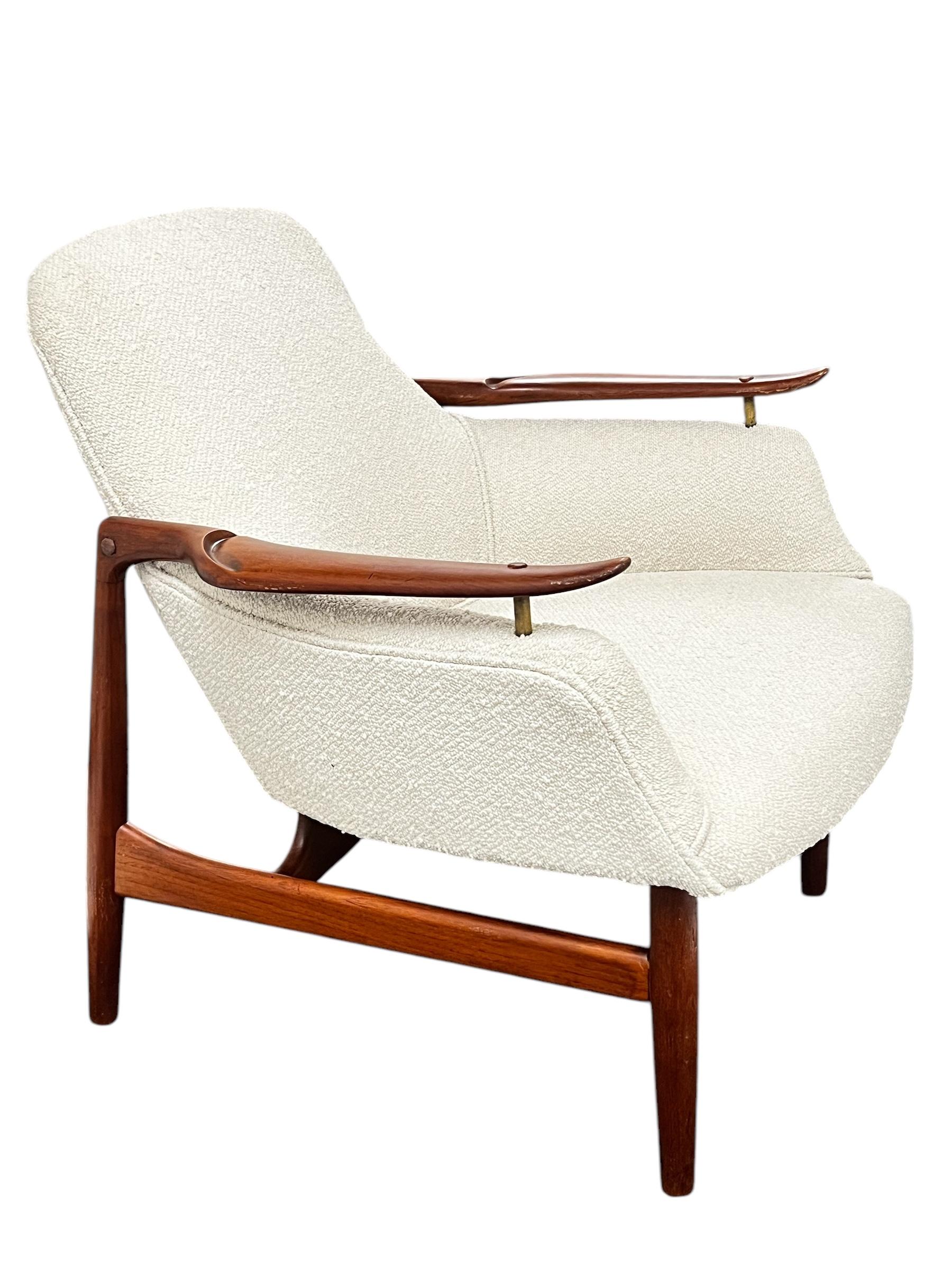 Hand-Crafted Mid-Century Danish Lounge Chair in the Style of Finn Juhl NV-53 for Niels Vodder