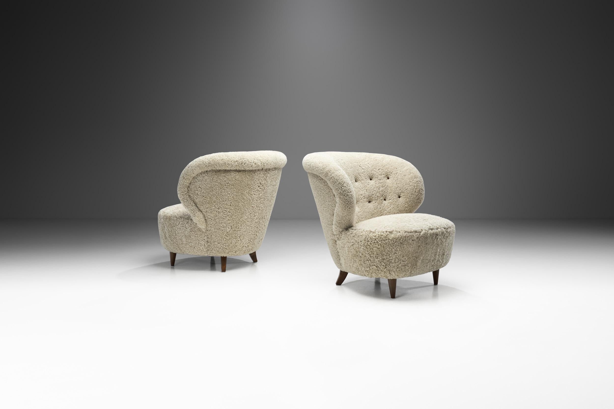 “Danish Modern” is a recognized term around the world, standing for the characteristic style of Danish design created during the 20th century. As these lounge chairs show, furniture created in this period are characterized by clarity in design, and