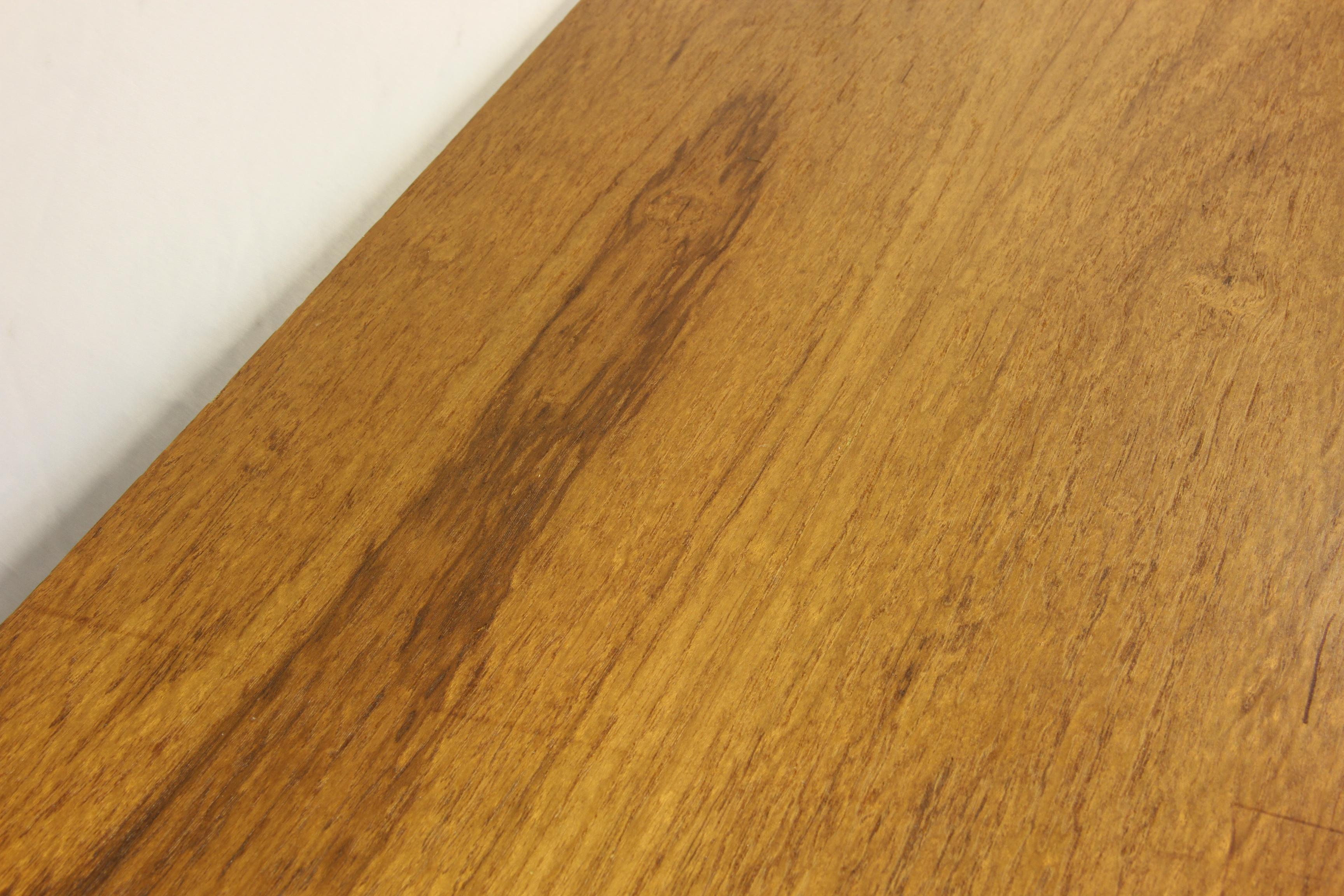 Credenza danese di metà secolo in teak anni '60 in vendita 11