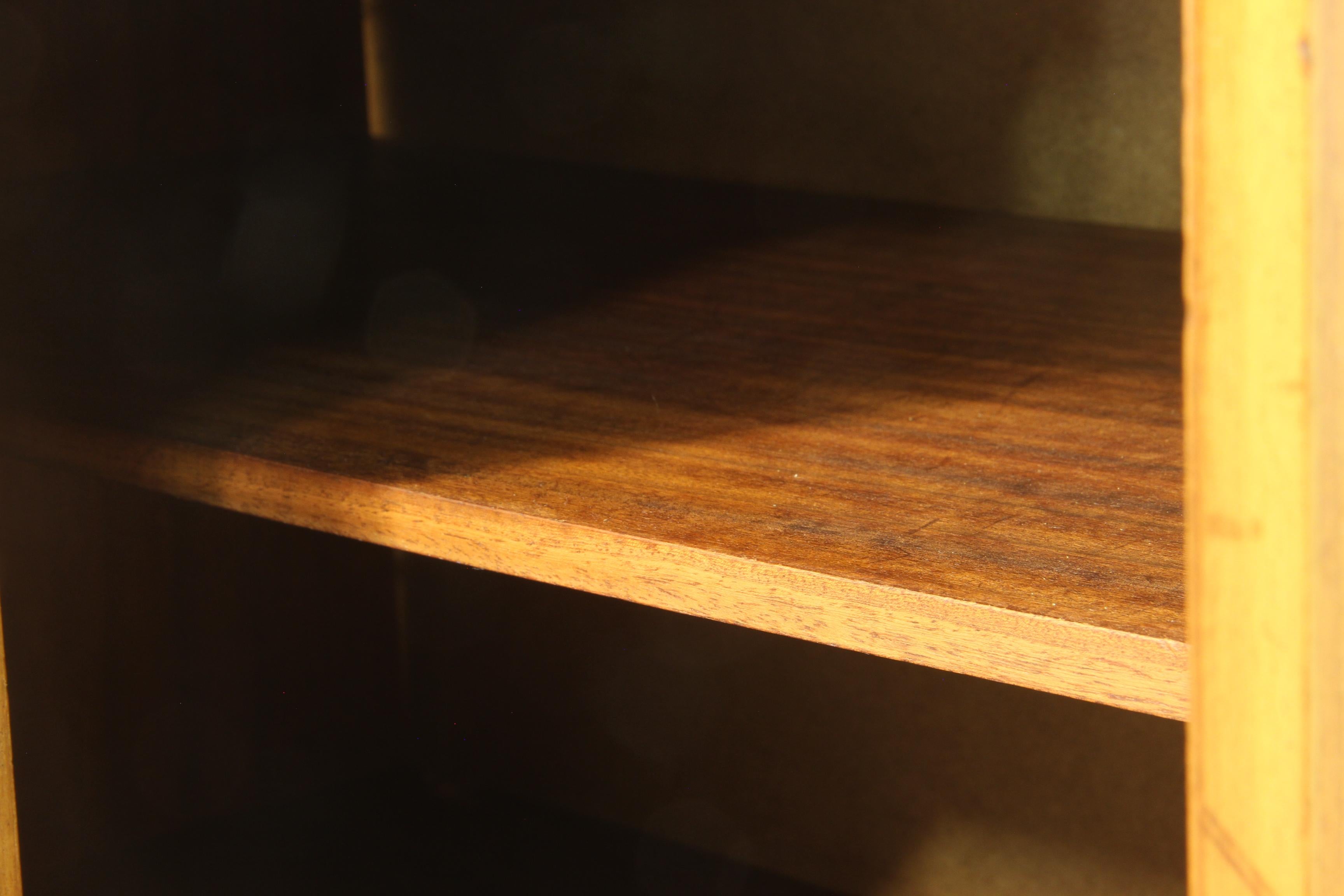 Credenza danese di metà secolo in teak anni '60 in vendita 13