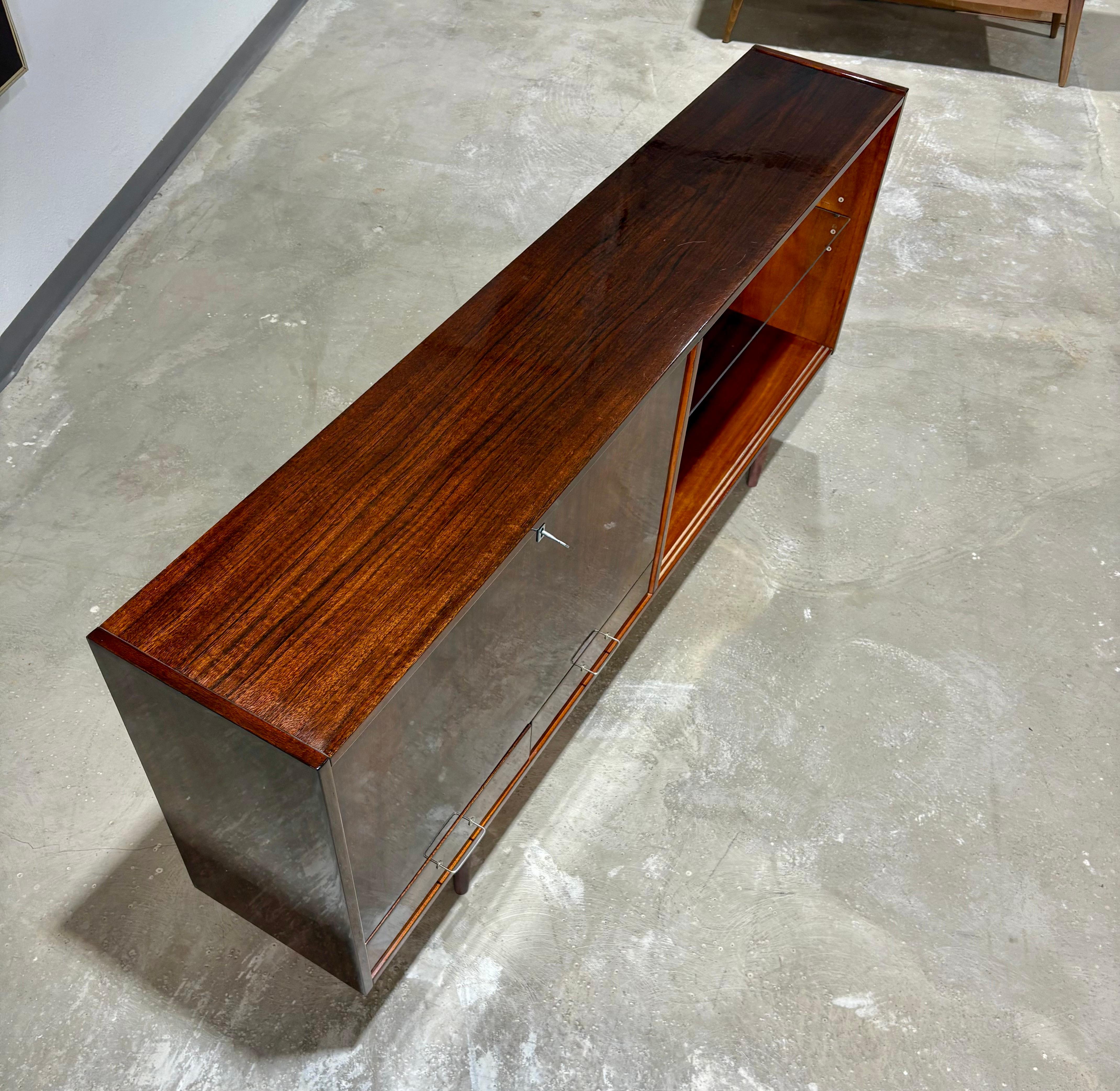 XX secolo Credenza bar in mogano danese della metà del secolo scorso in vendita