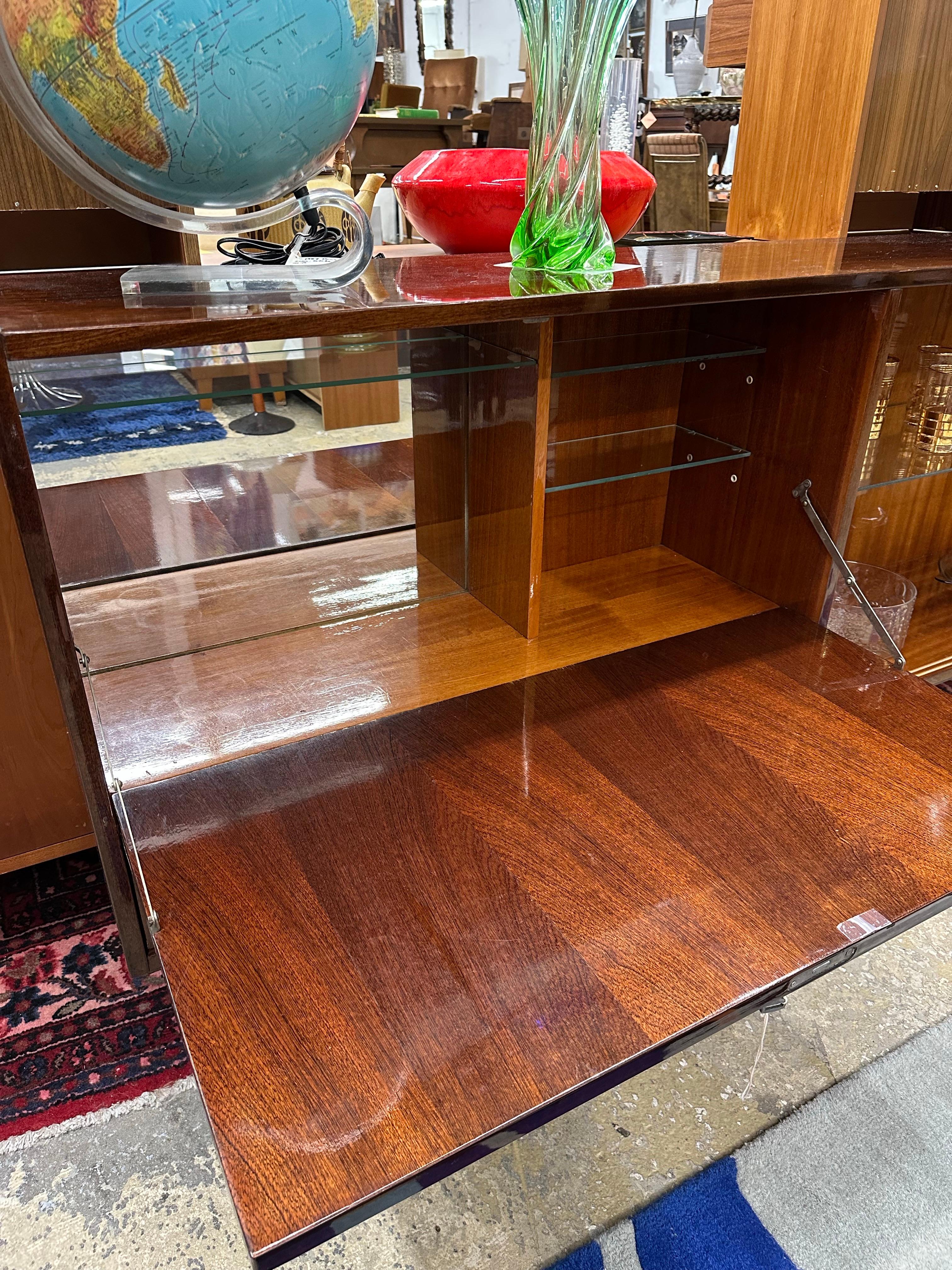 Credenza bar in mogano danese della metà del secolo scorso in vendita 1