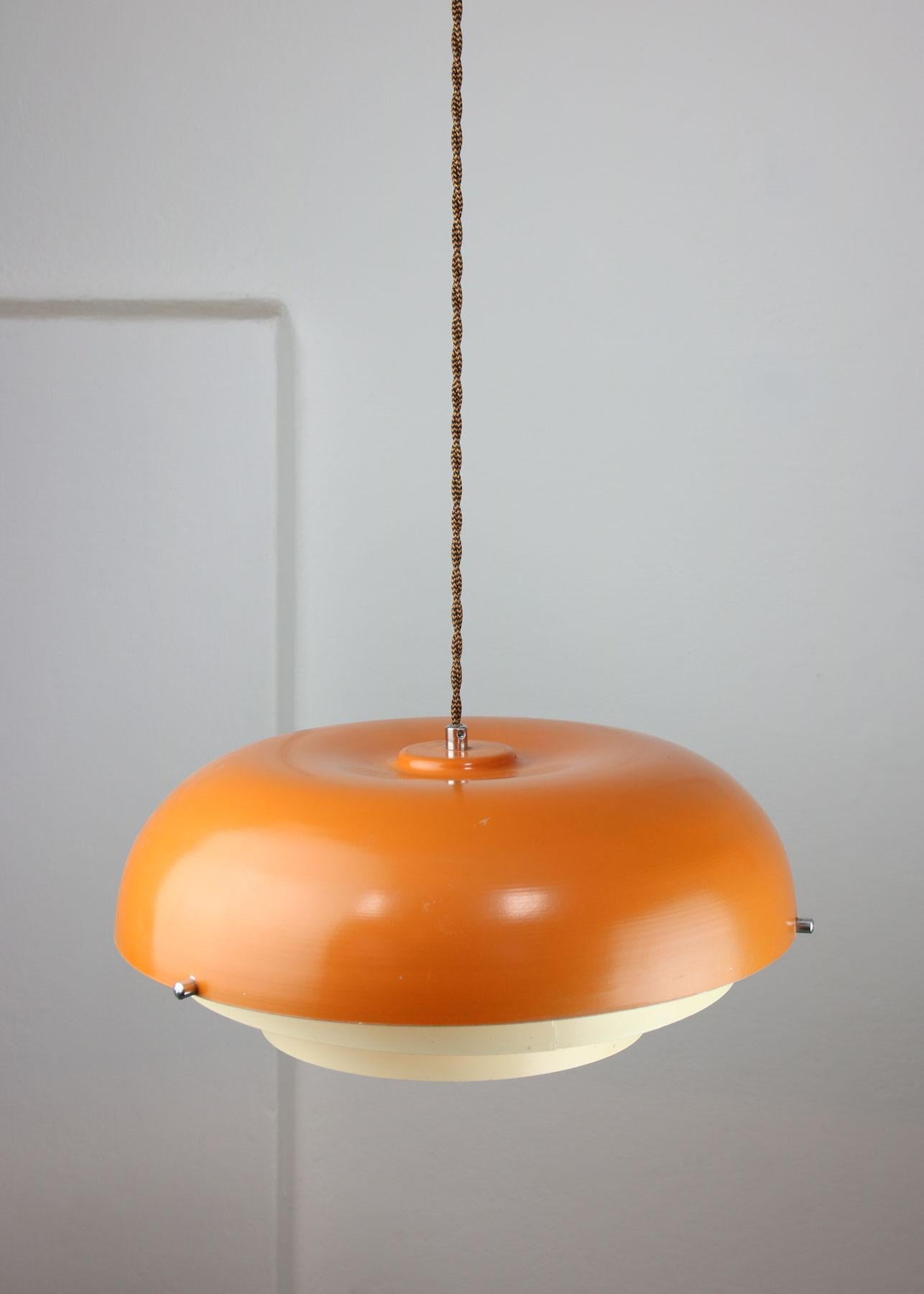 Mid-century Danish Metal Cascade Pendant Lamp In Good Condition For Sale In Ljubljana, SI