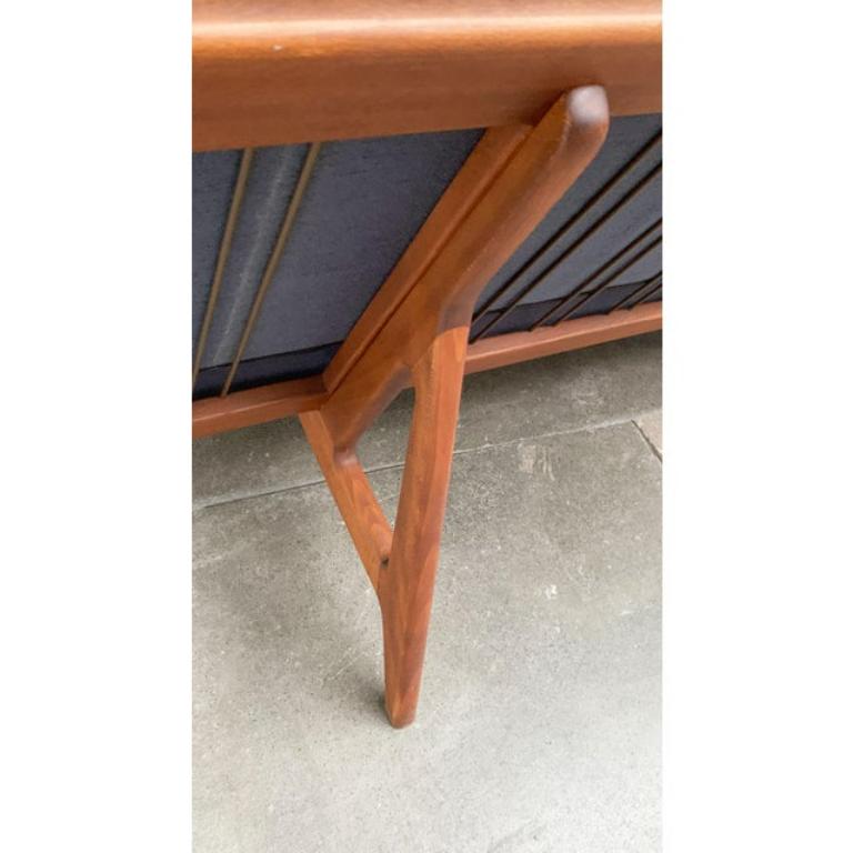 Divano minimalista danese di metà secolo in teak di Orla Mølgaard Nielsen in vendita 5