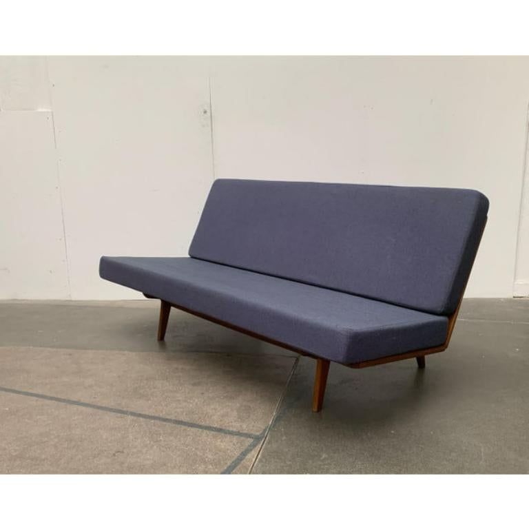 Mid-Century moderno Divano minimalista danese di metà secolo in teak di Orla Mølgaard Nielsen in vendita