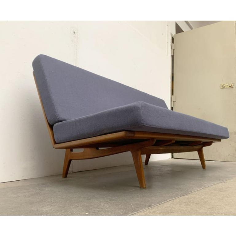 Divano minimalista danese di metà secolo in teak di Orla Mølgaard Nielsen in vendita 1