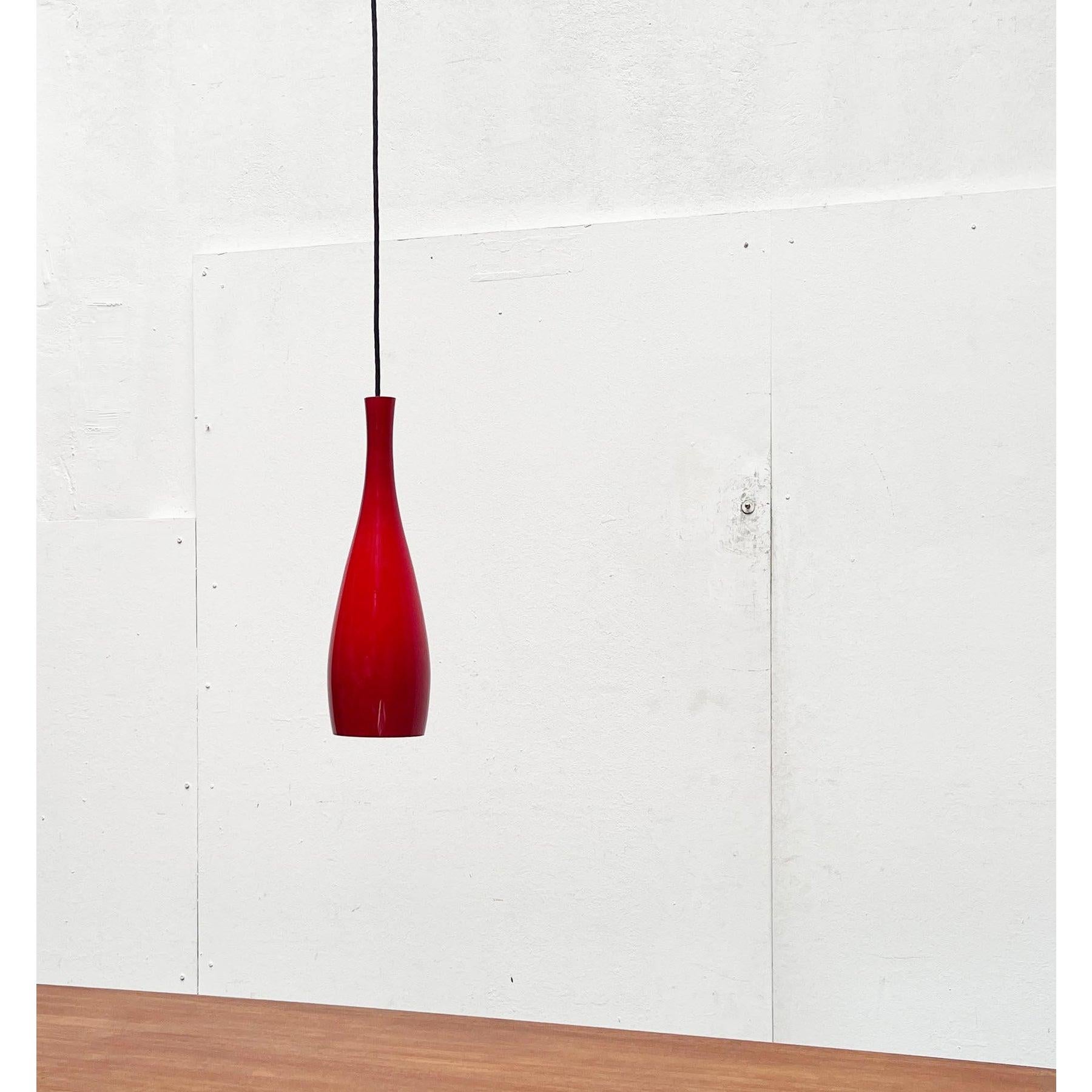 Mid-Century Modern Lampe suspendue danoise modèle Bang en verre du milieu du siècle dernier par Jacob E. Bang, années 1960 en vente