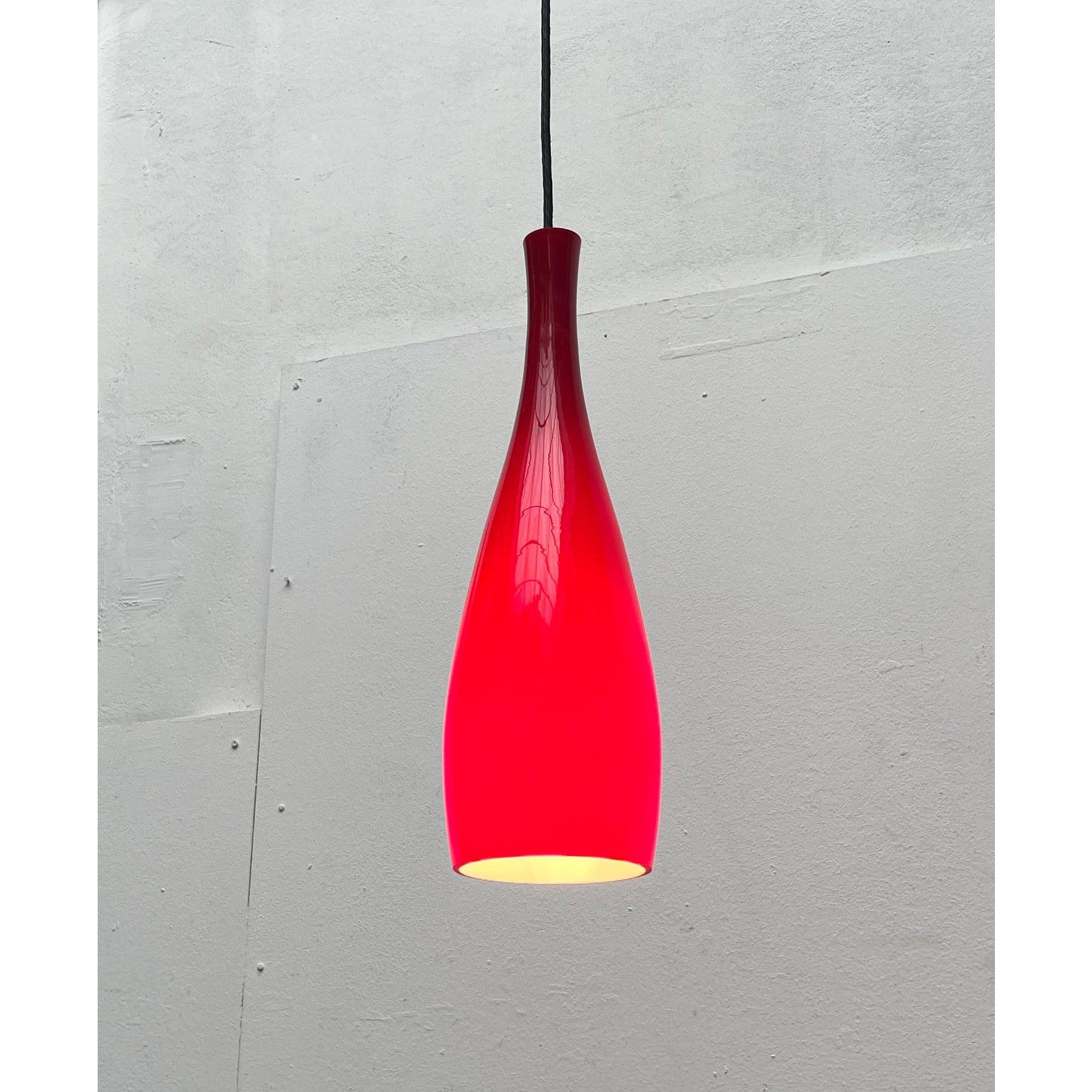 20ième siècle Lampe suspendue danoise modèle Bang en verre du milieu du siècle dernier par Jacob E. Bang, années 1960 en vente