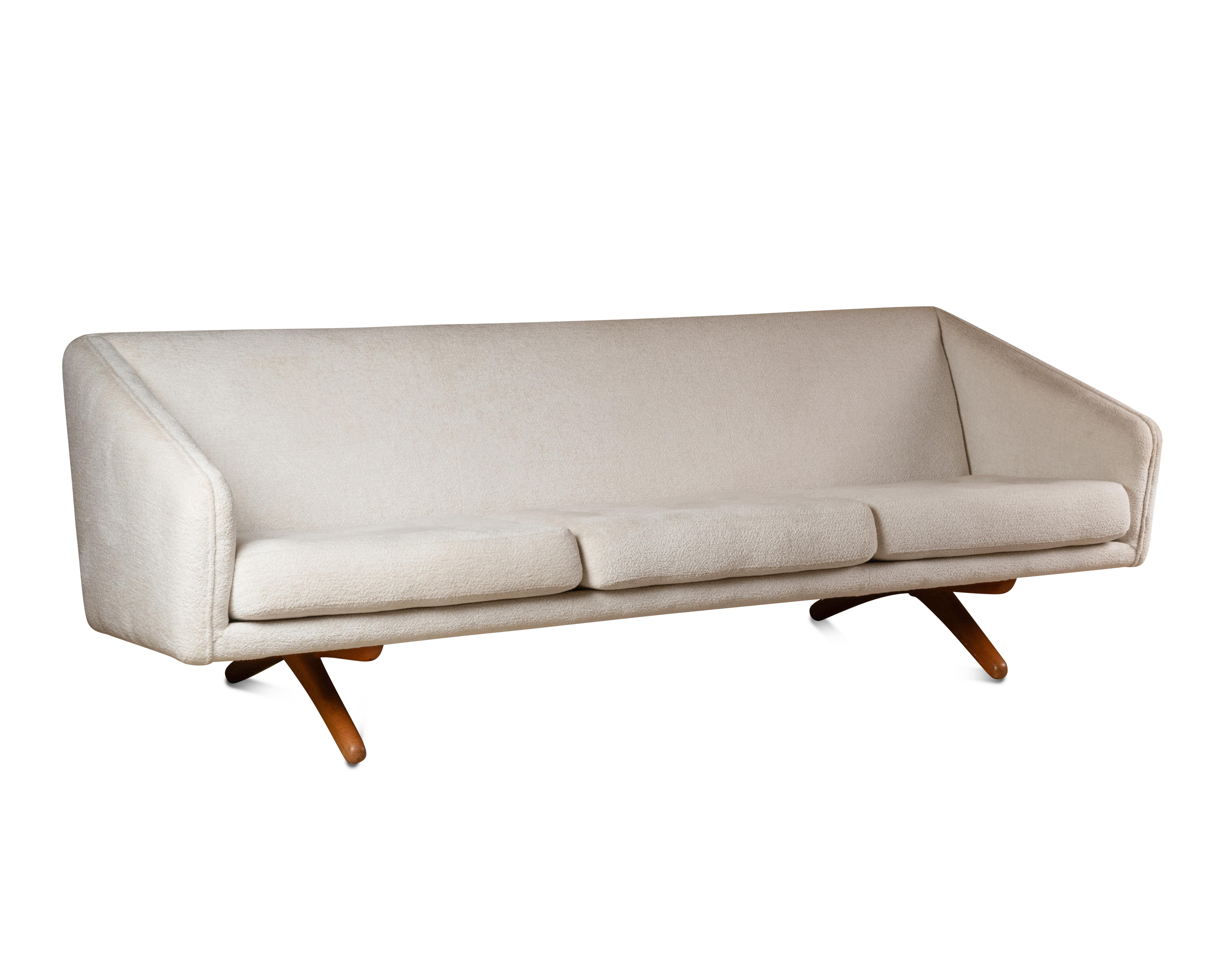 Oak Mid-Century Danish Model Ml 140 Sofa by Illum Wikkelsø, 1960s For Sale