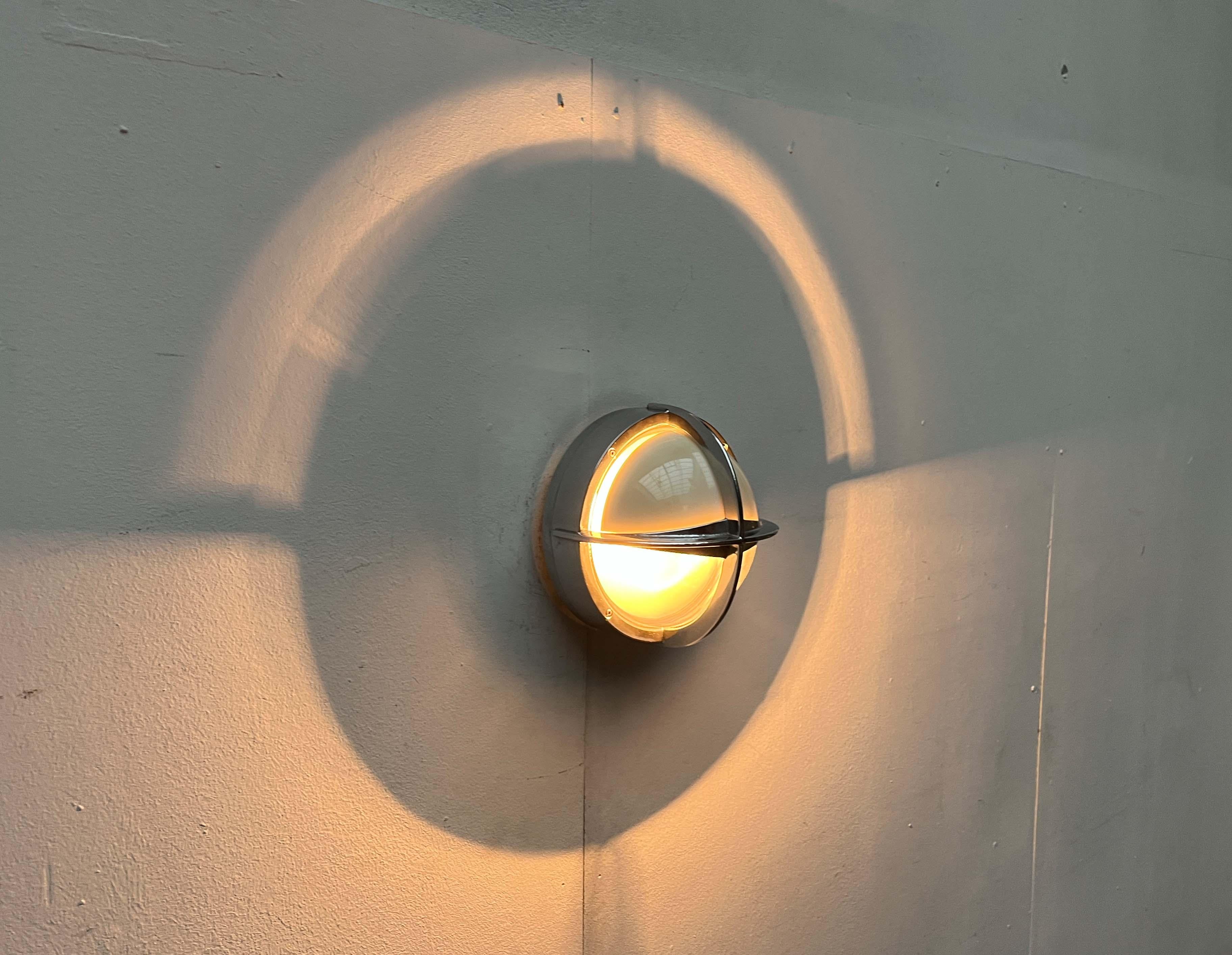 Lámpara de pared de metal para exteriores modelo Pirat, danesa de mediados de siglo, para Nordisk Solar, años 60 en venta 4