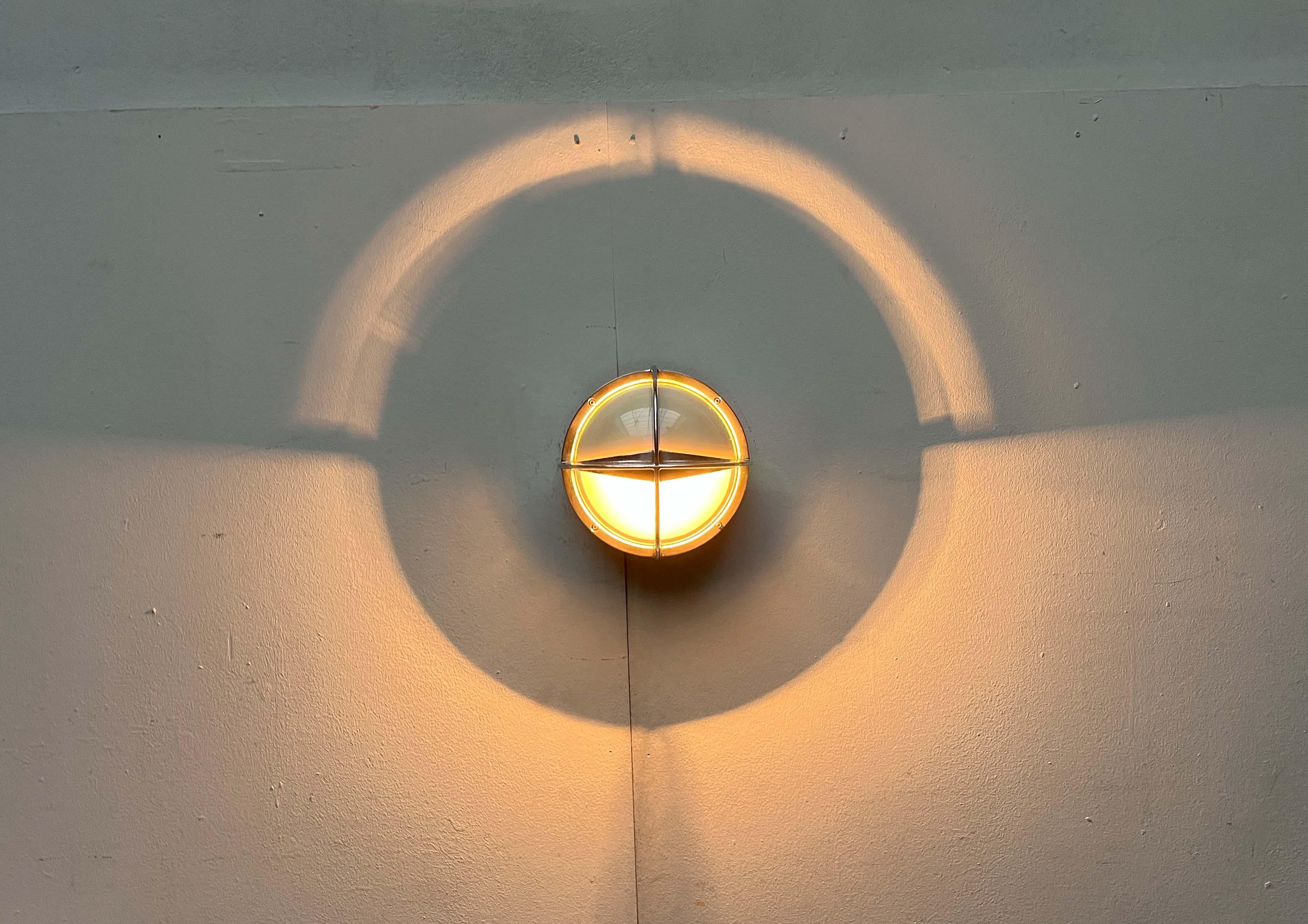 Lámpara de pared de metal para exteriores modelo Pirat, danesa de mediados de siglo, para Nordisk Solar, años 60 en venta 5