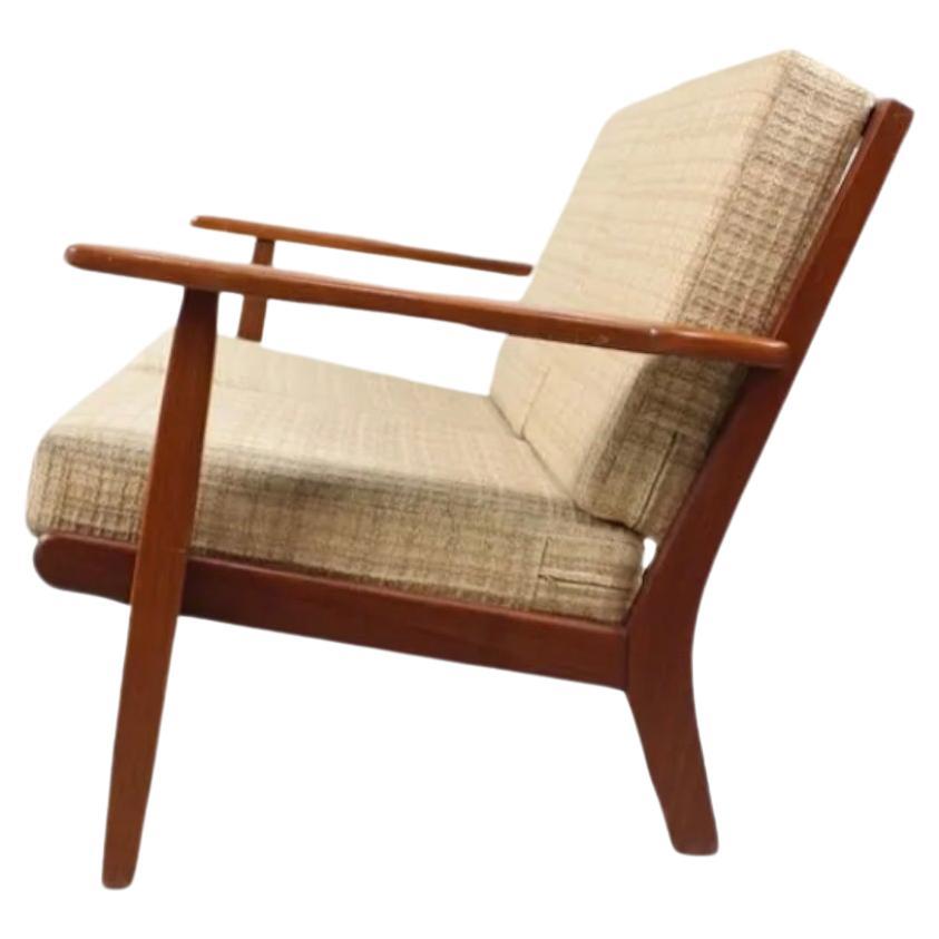 Woodwork Mid Century Danish Modern 2-Seat Sofa by Aage Petersen for Getama GE88 For Sale